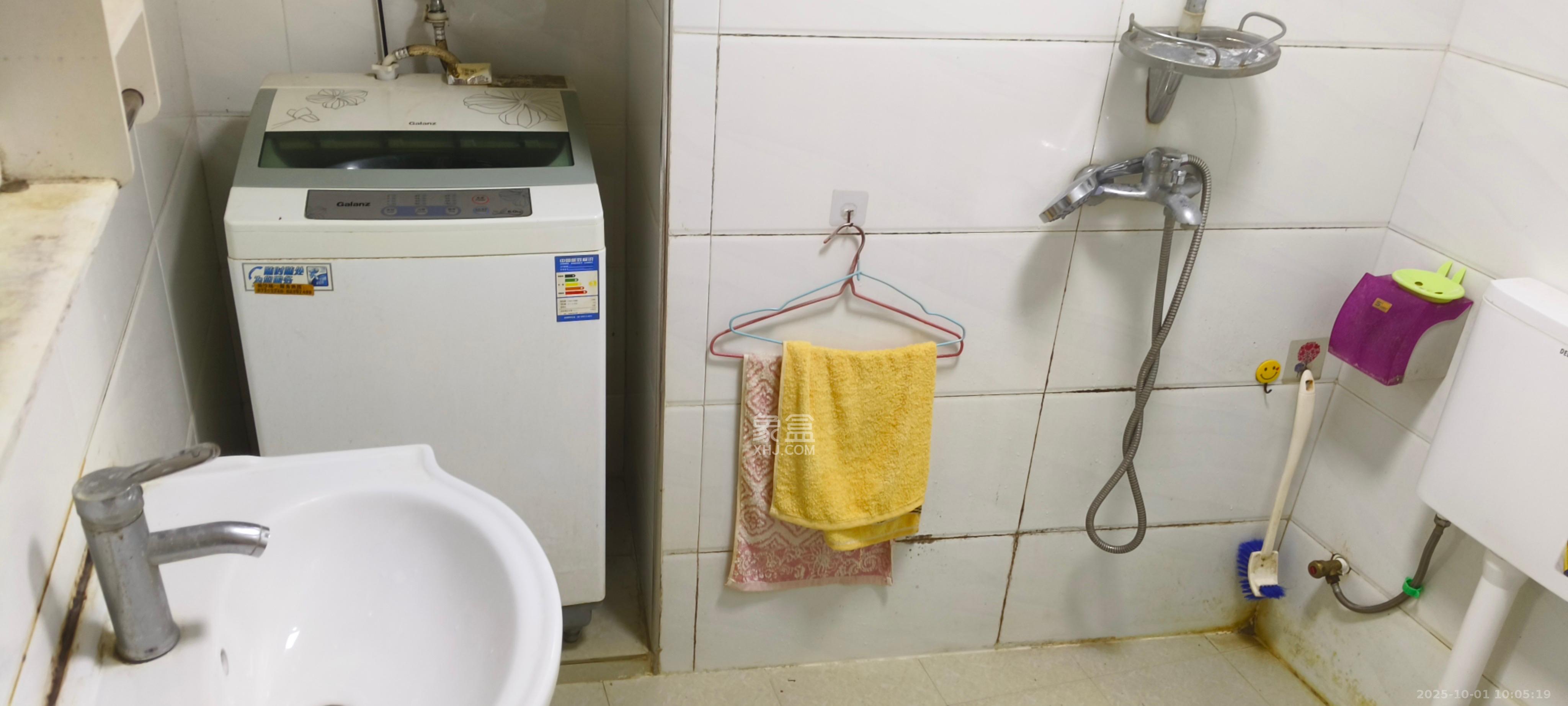 湖韵佳苑 1室1厅1卫 1500.0元/月 湖韵佳苑 1室1厅1卫 1500.0元/月室内图