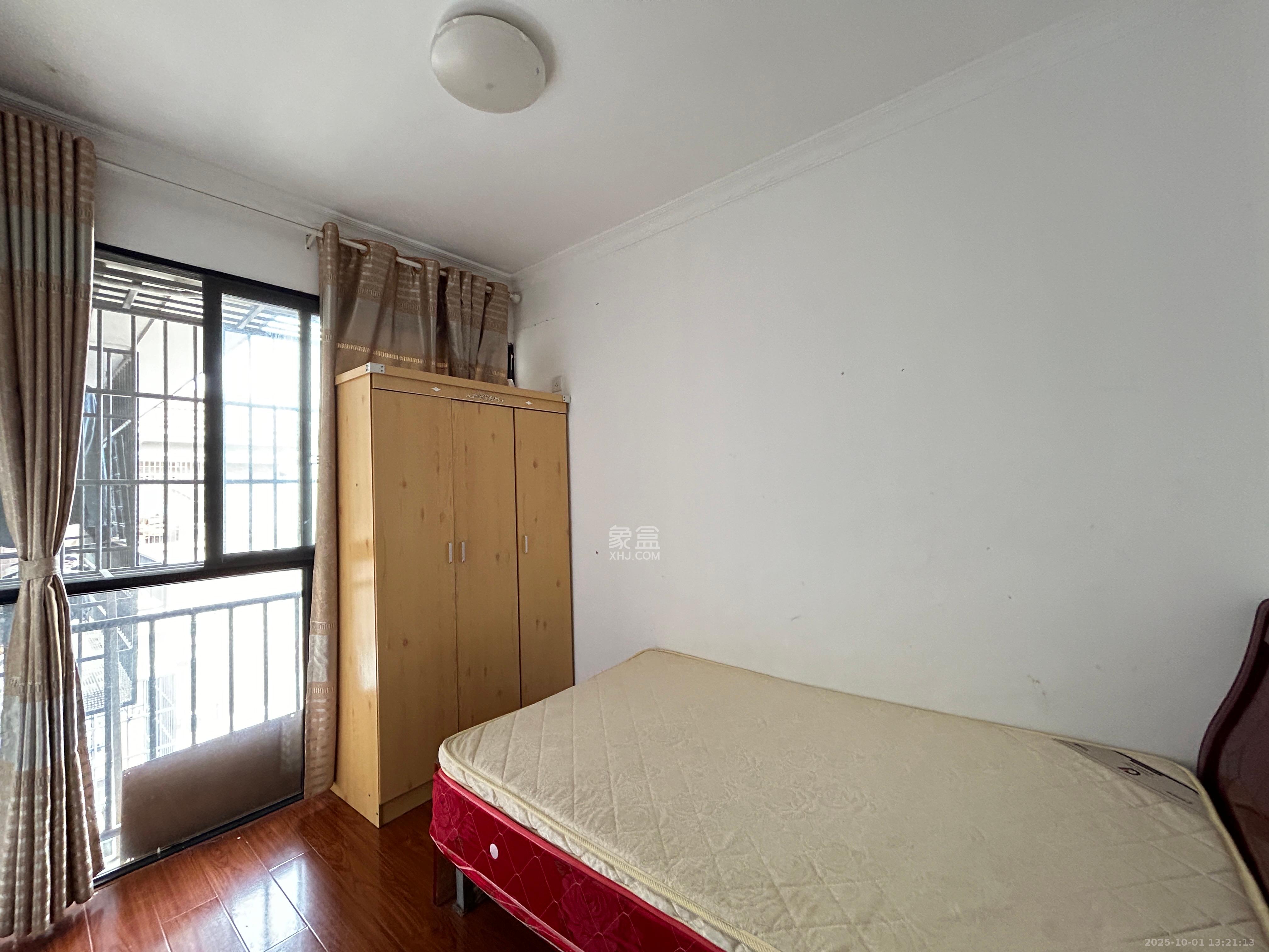 康桥长郡 3室2厅1卫 1800.0元/月 康桥长郡 3室2厅1卫 1800.0元/月室内图