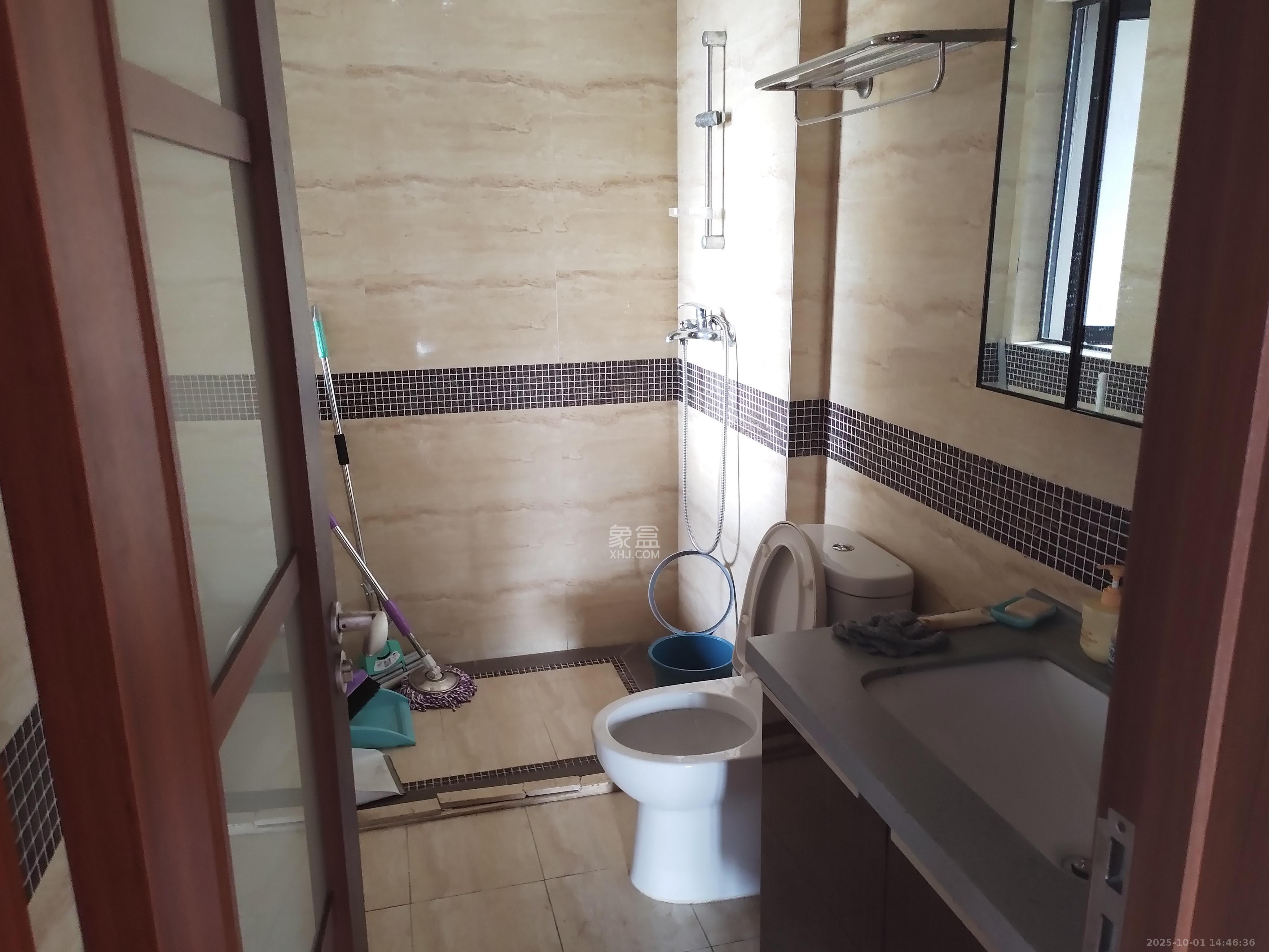 万科金域华府三四期  3室2厅1卫    2600.0元/月室内图