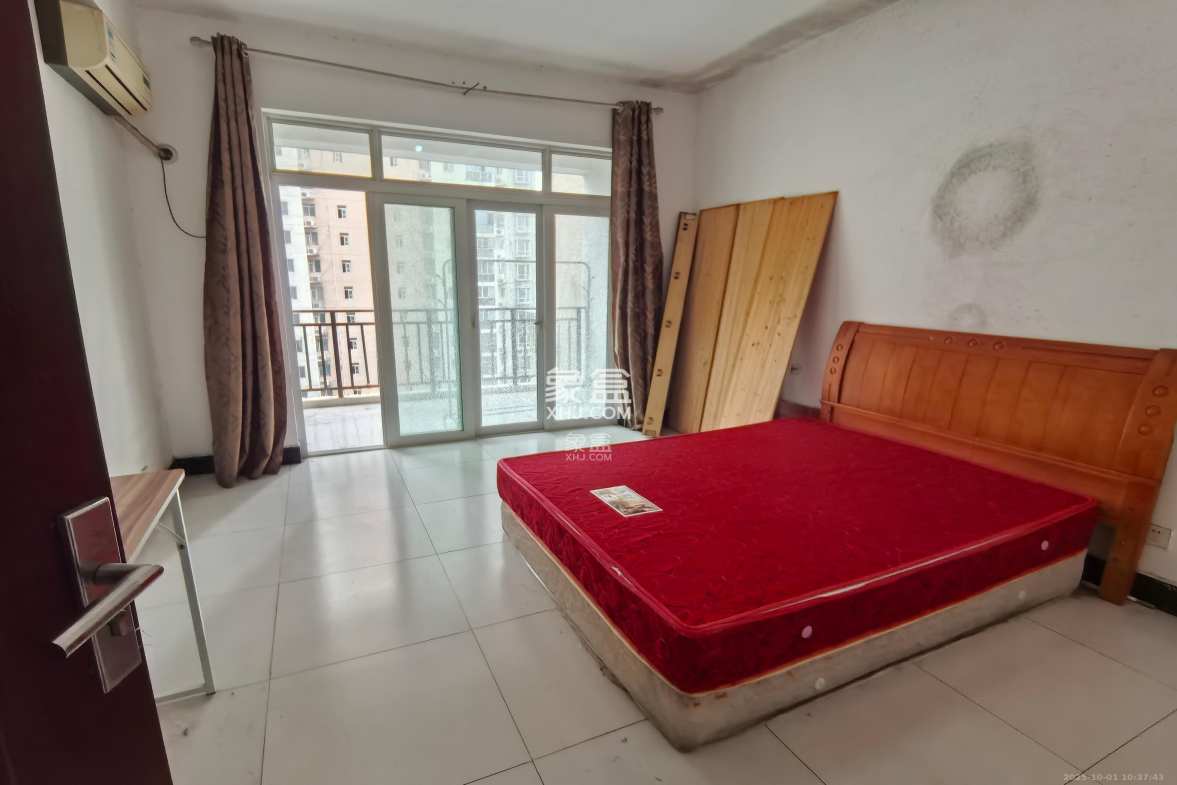 中房F联邦  2室2厅1卫    1800.0元/月 中房F联邦  2室2厅1卫    1800.0元/月室内图