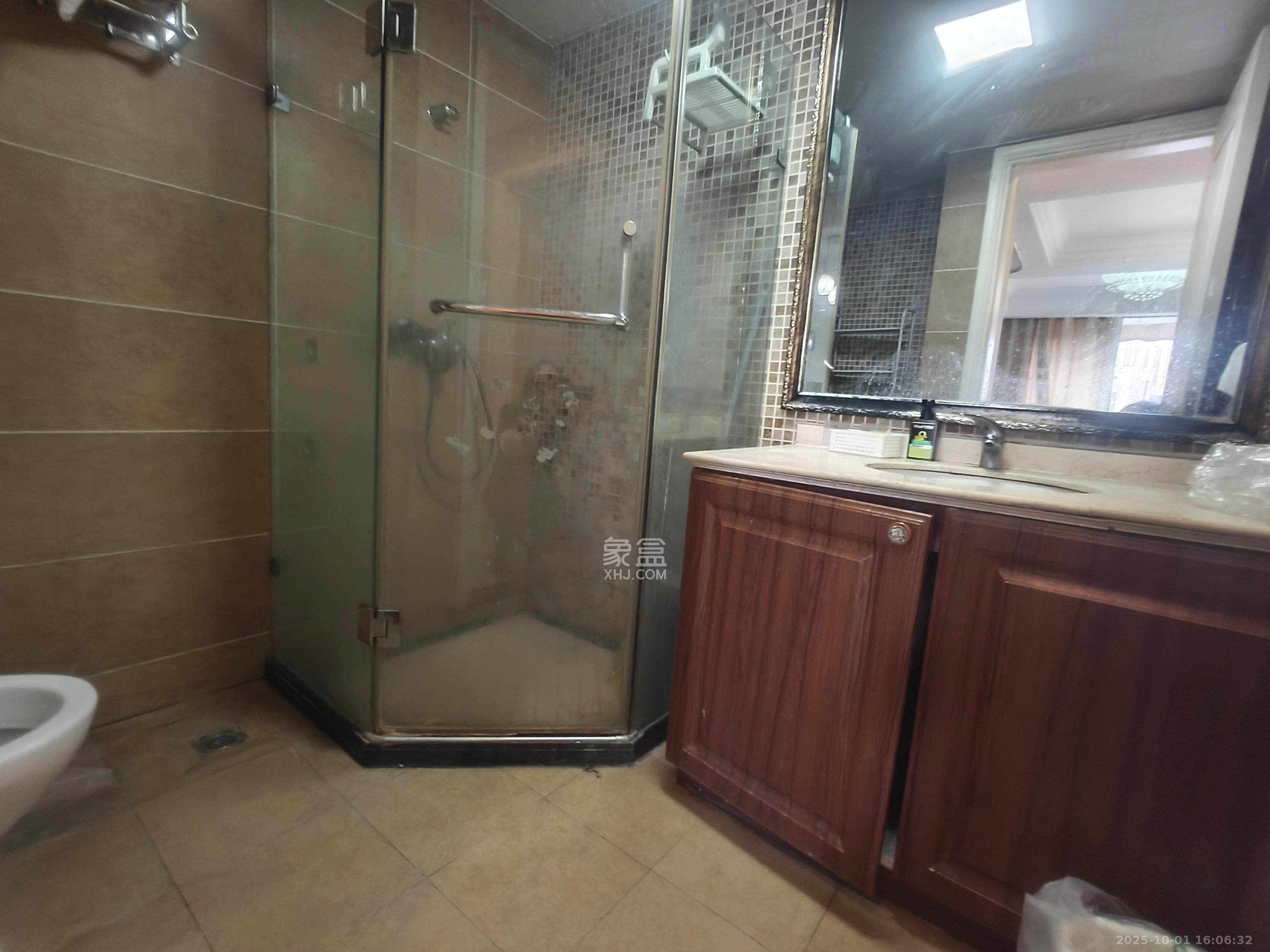 保利城(中航城国际社区、郡原美村) 2室1厅1卫 2000.0元/月 保利城(中航城国际社区、郡原美村) 2室1厅1卫 2000.0元/月室内图