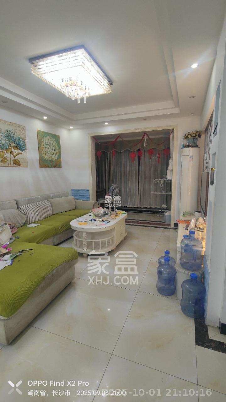 凯富南方鑫城  1室0厅0卫    2200.0元/月 凯富南方鑫城  1室0厅0卫    2200.0元/月室内图1