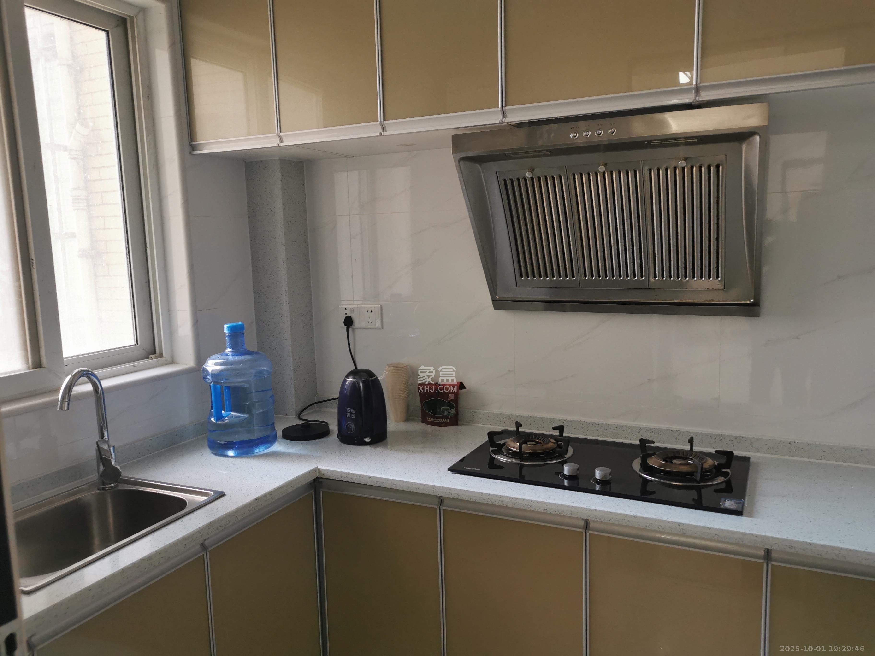 楚天世纪城东苑 3室2厅1卫 1550.0元/月 楚天世纪城东苑 3室2厅1卫 1550.0元/月室内图