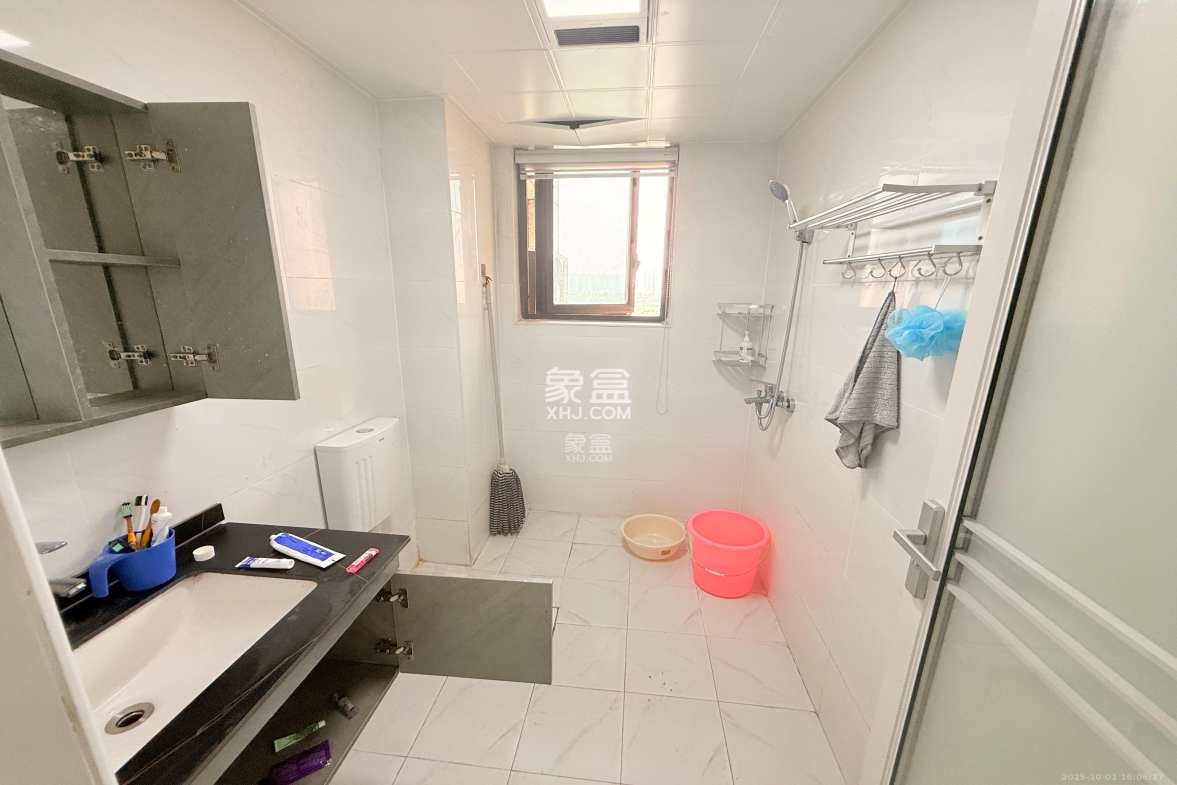 明昇壹城(明昇时代广场)二期 3室2厅1卫 3200.0元/月 明昇壹城(明昇时代广场)二期 3室2厅1卫 3200.0元/月室内图