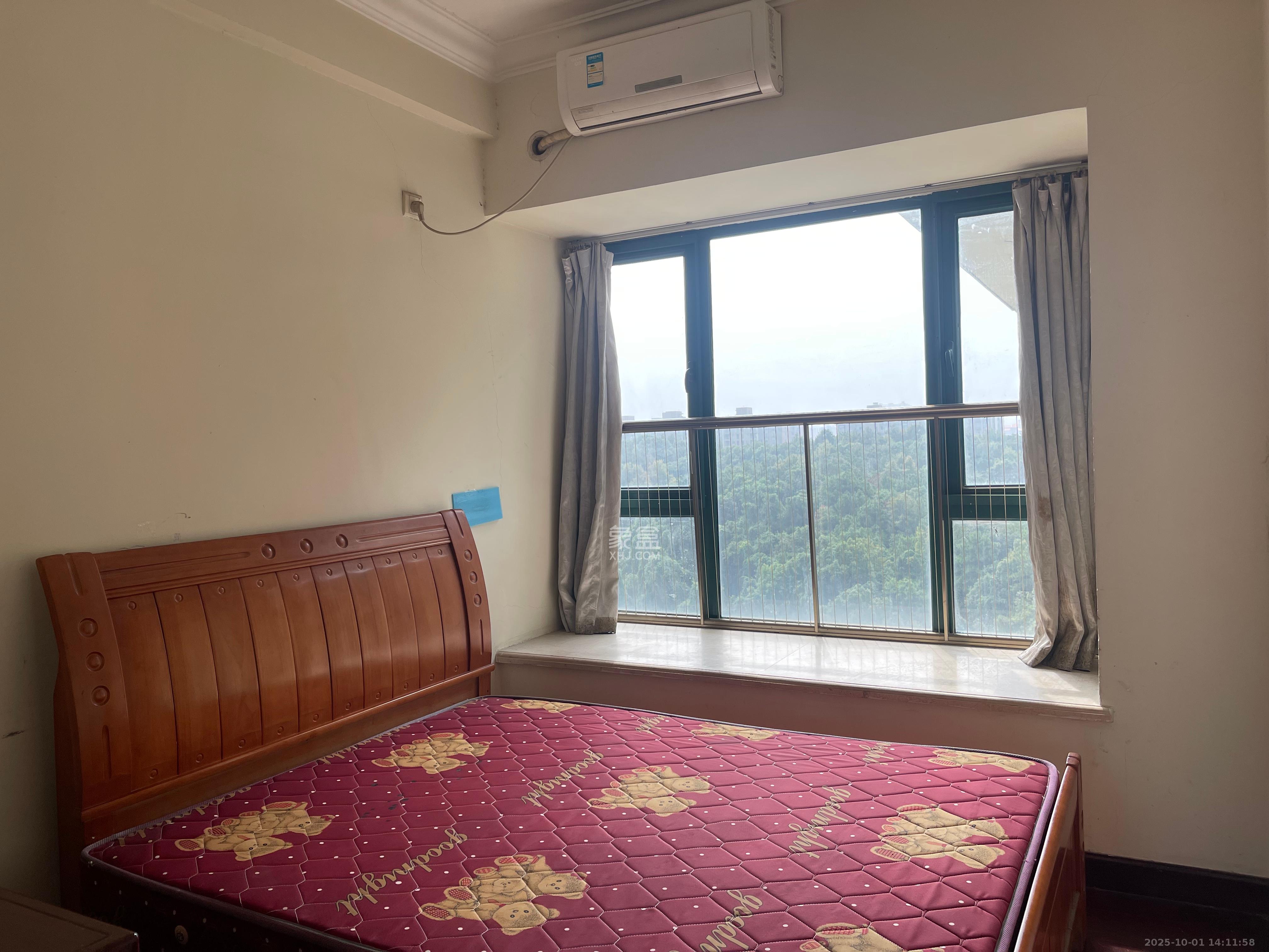 恒大城  1室3厅1卫    2200.0元/月室内图