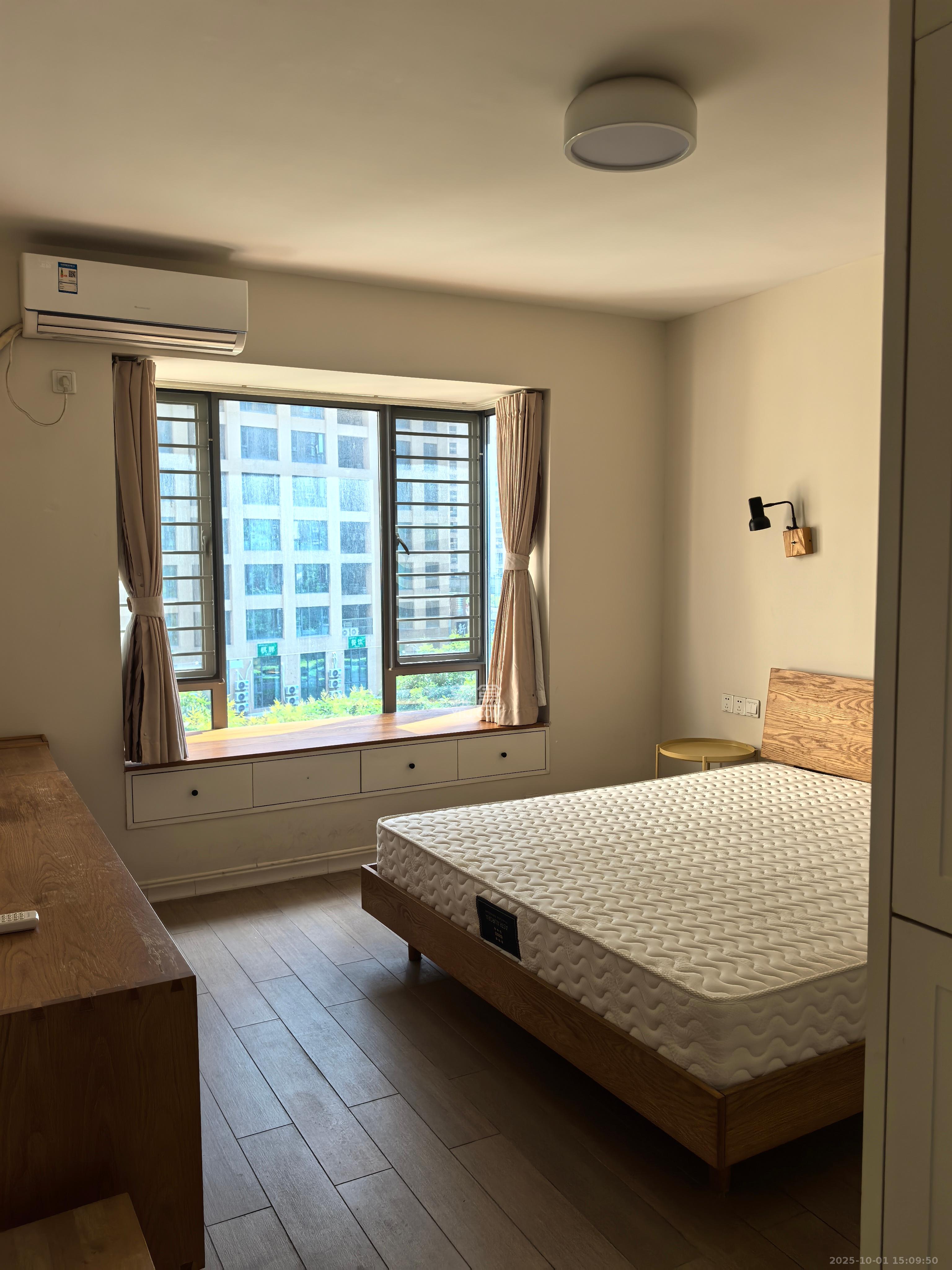 鑫远御文台一期 4室2厅2卫 3200.0元/月 鑫远御文台一期 4室2厅2卫 3200.0元/月室内图