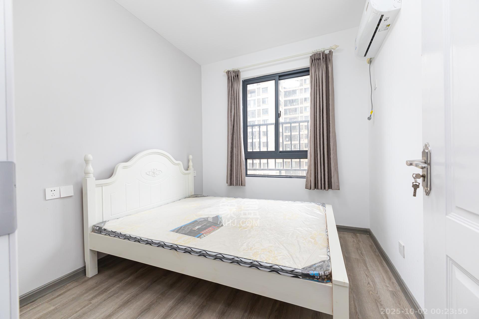 明发阅江悦府  3室2厅1卫    88.0万 明发阅江悦府  3室2厅1卫    88.0万卧室