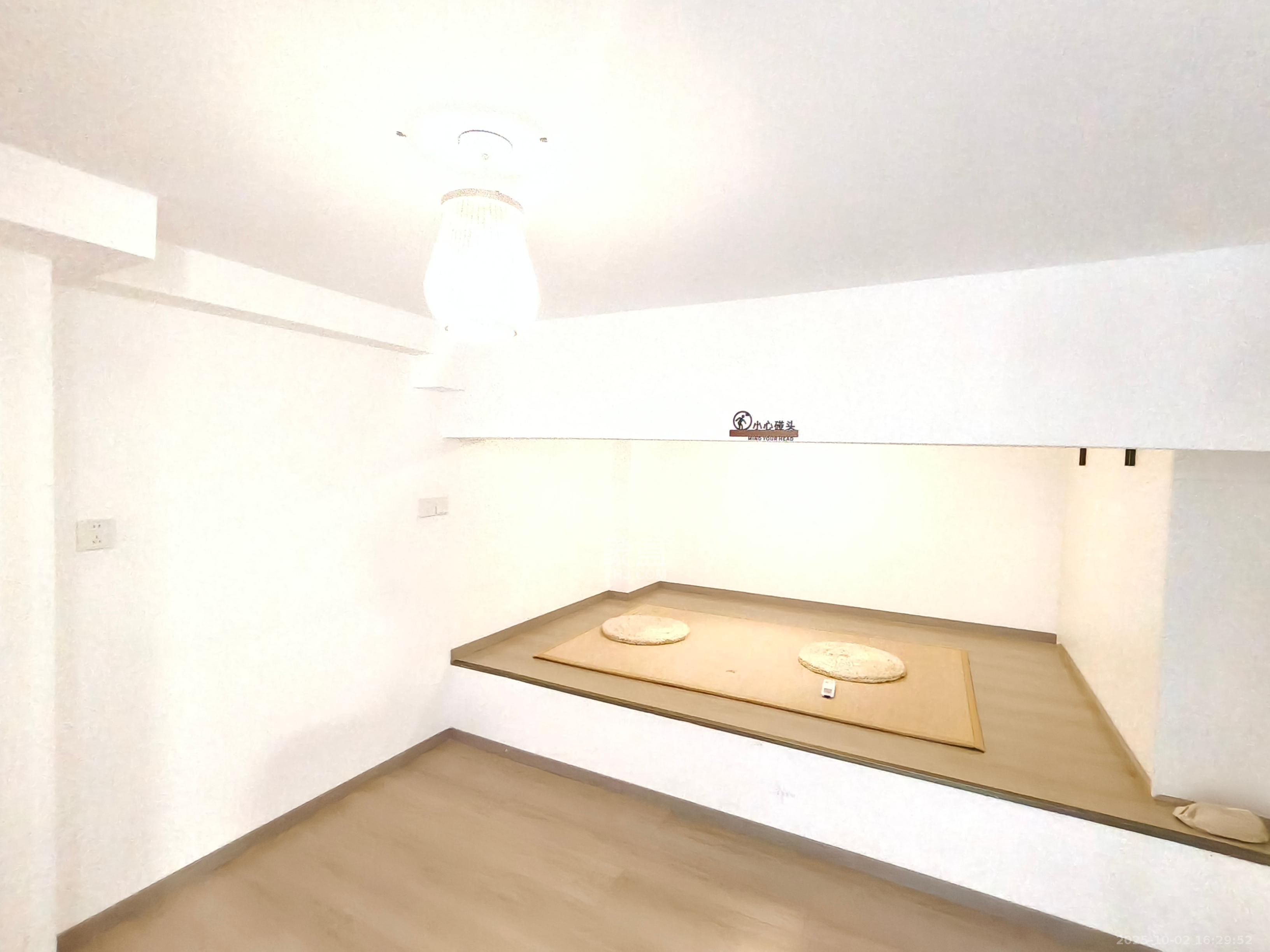 龙湖铂金岛 2室1厅1卫 2200.0元/月 龙湖铂金岛 2室1厅1卫 2200.0元/月室内图