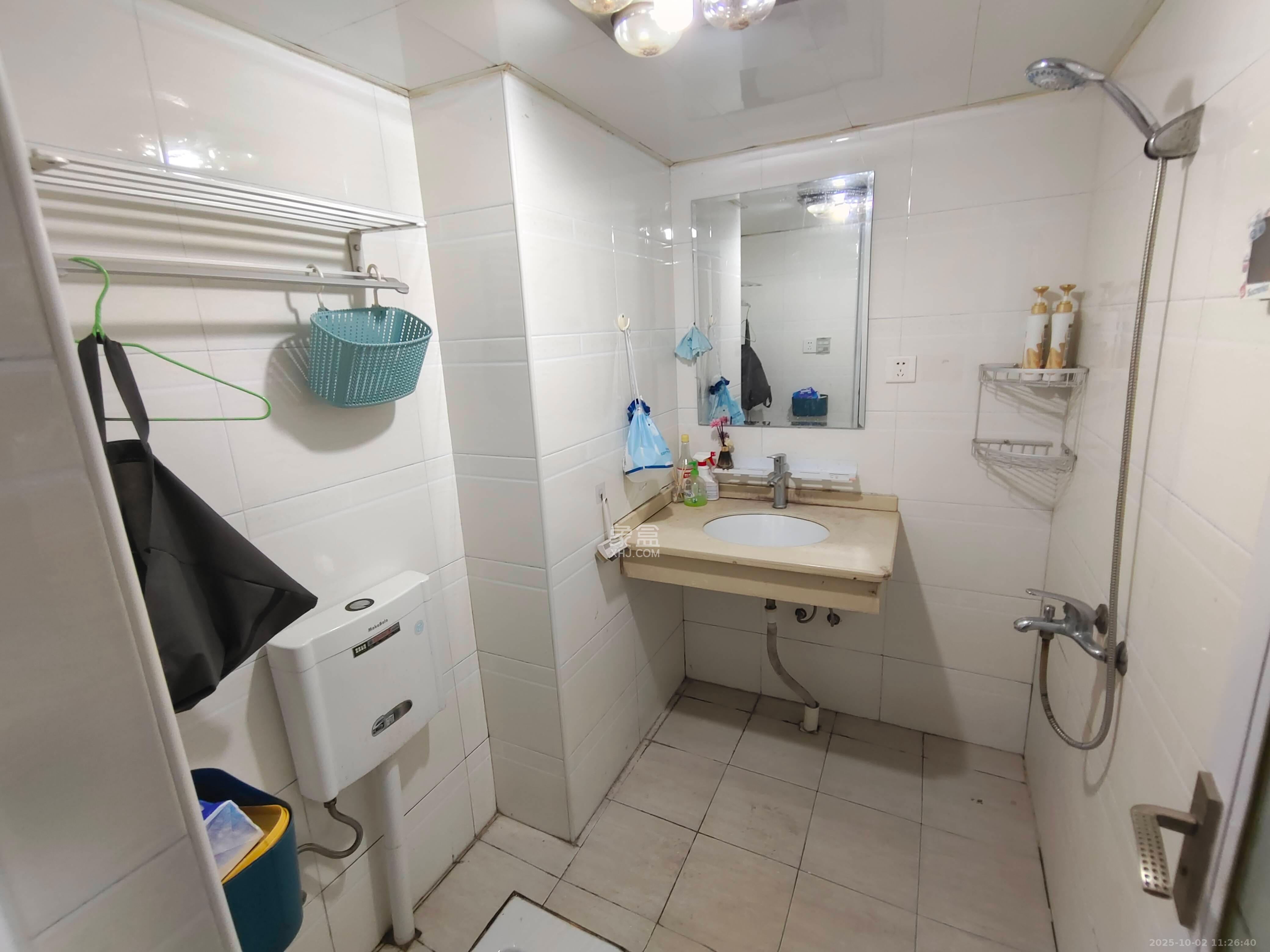 铂宫 1室1厅1卫 1800.0元/月 铂宫 1室1厅1卫 1800.0元/月室内图