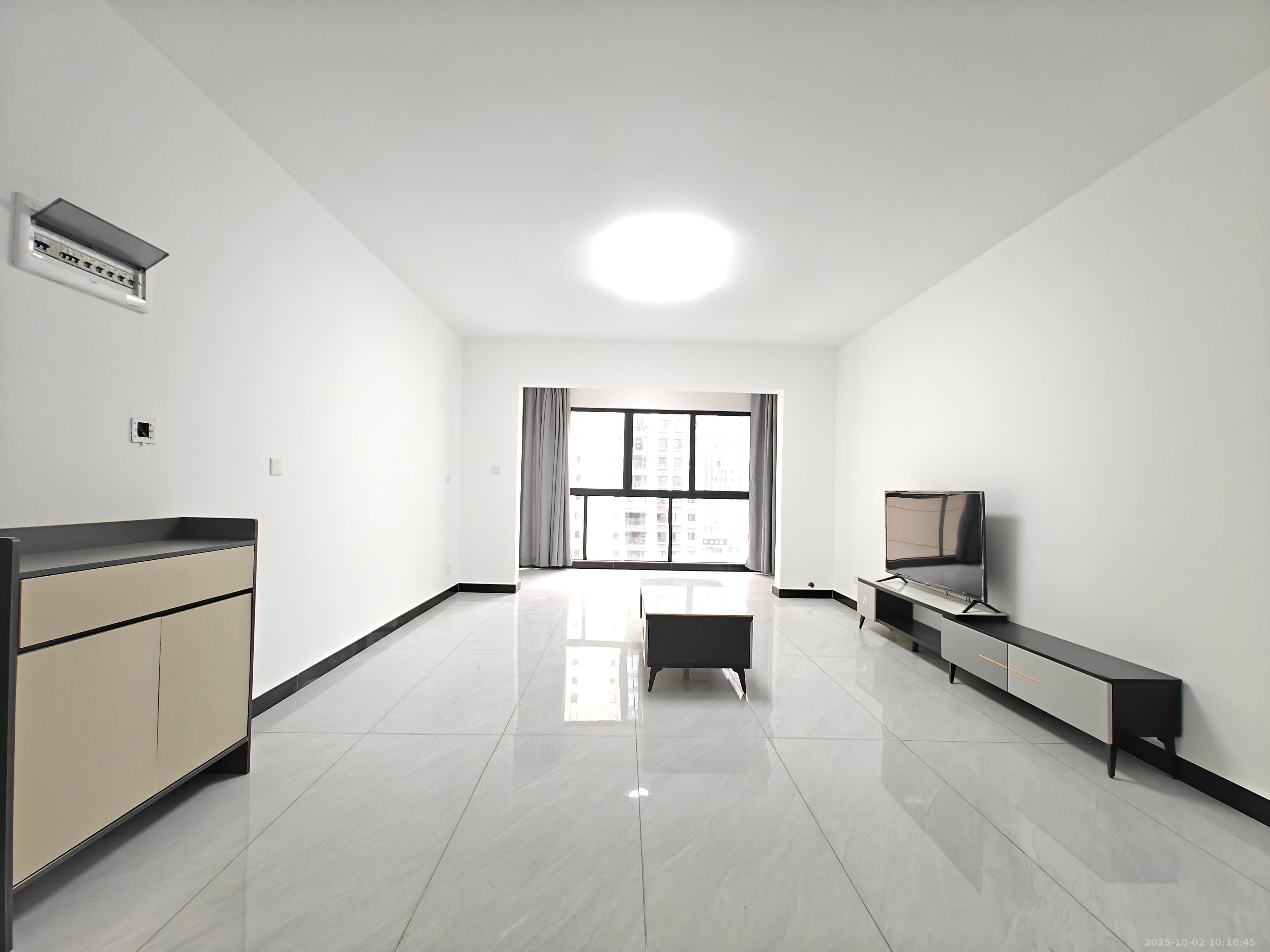 国欣向荣府 4室2厅2卫 3600.0元/月 国欣向荣府 4室2厅2卫 3600.0元/月室内图