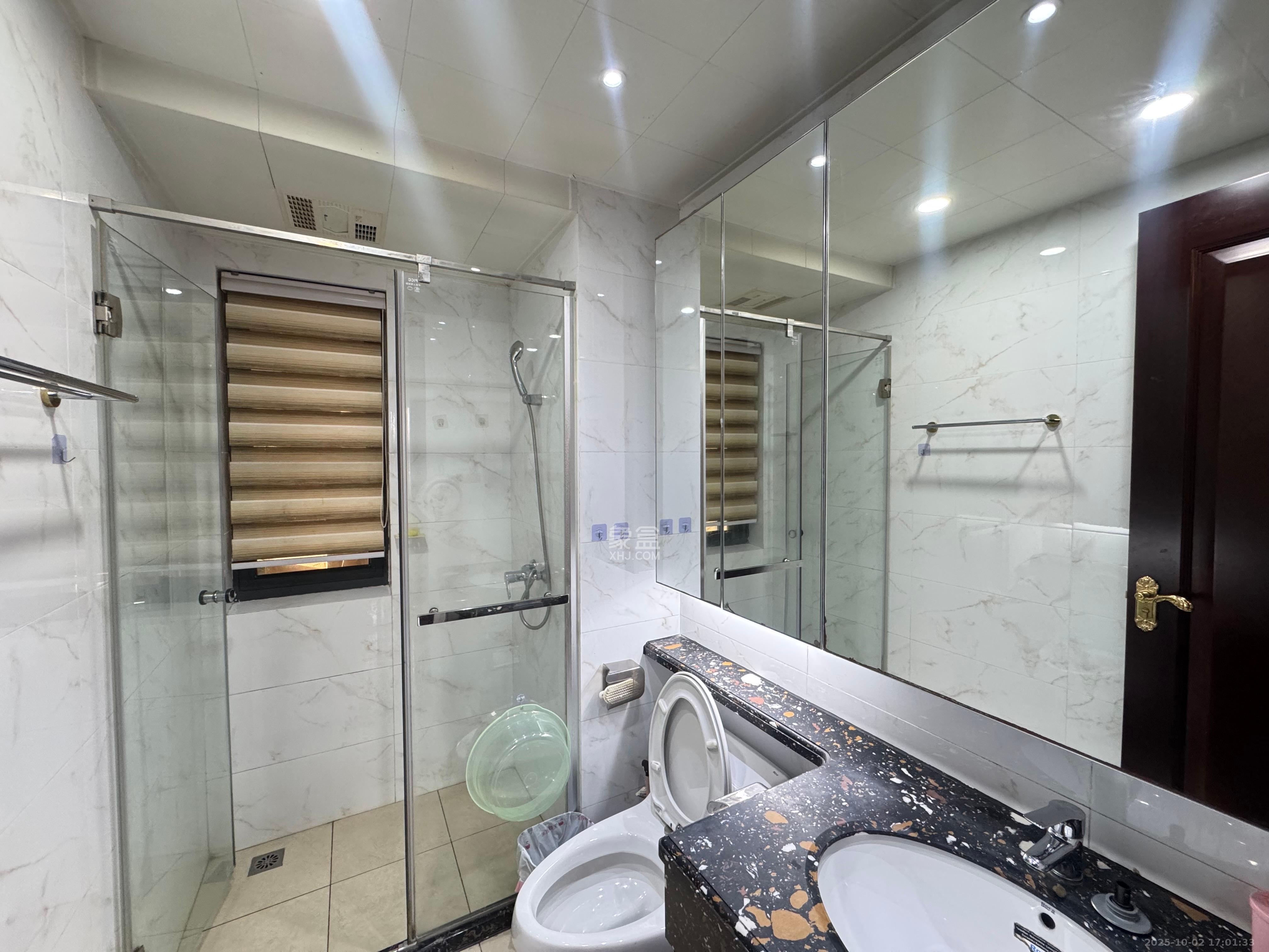 恒大江湾 3室1厅1卫 2200.0元/月 恒大江湾 3室1厅1卫 2200.0元/月室内图