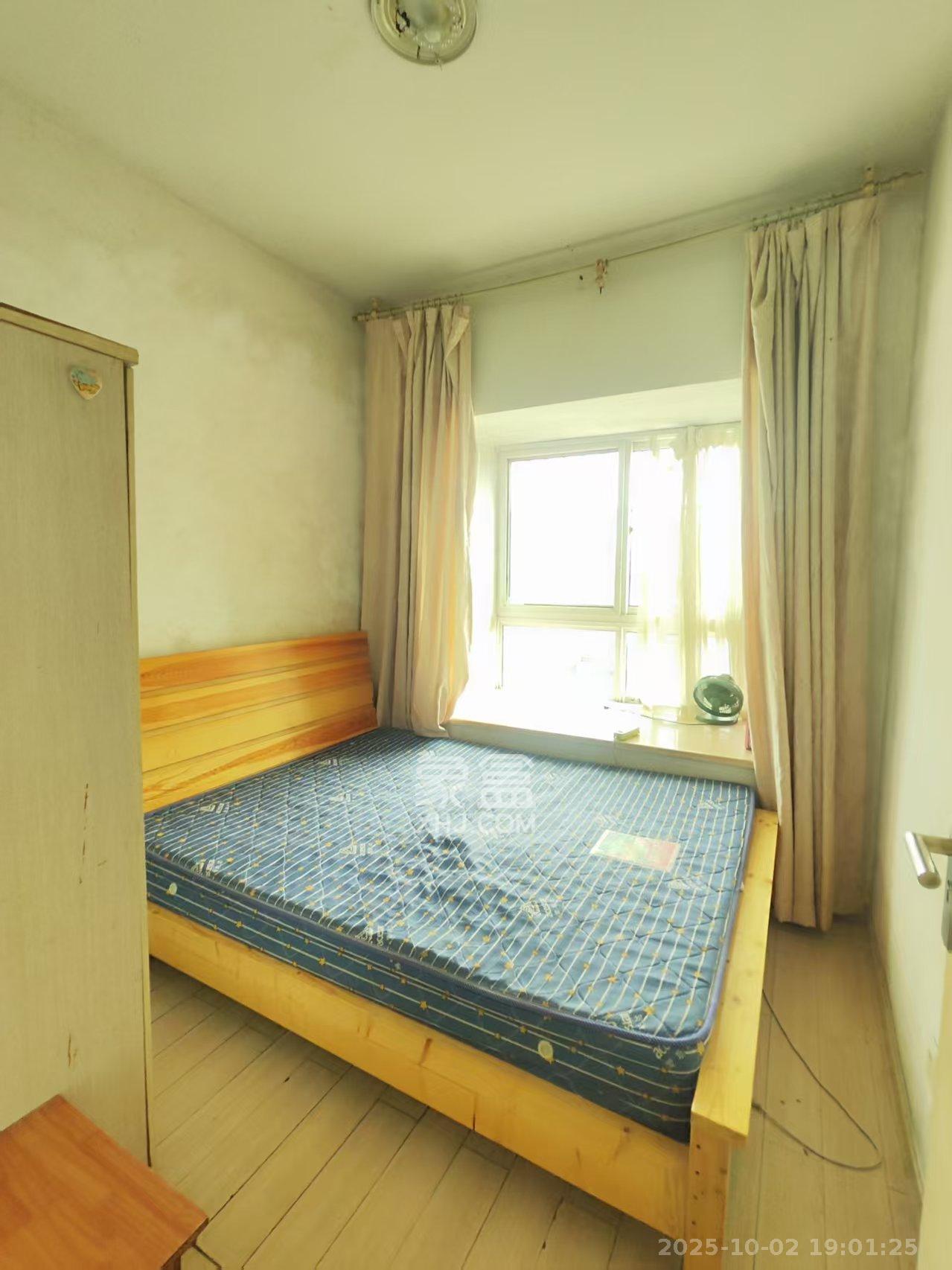 都市晨光  1室1厅1卫    1200.0元/月 都市晨光  1室1厅1卫    1200.0元/月室内图