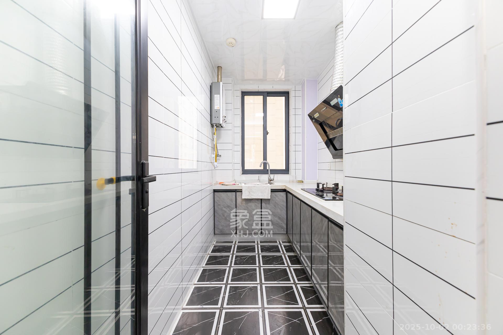 明发阅江悦府  3室2厅1卫    88.0万 明发阅江悦府  3室2厅1卫    88.0万厨房