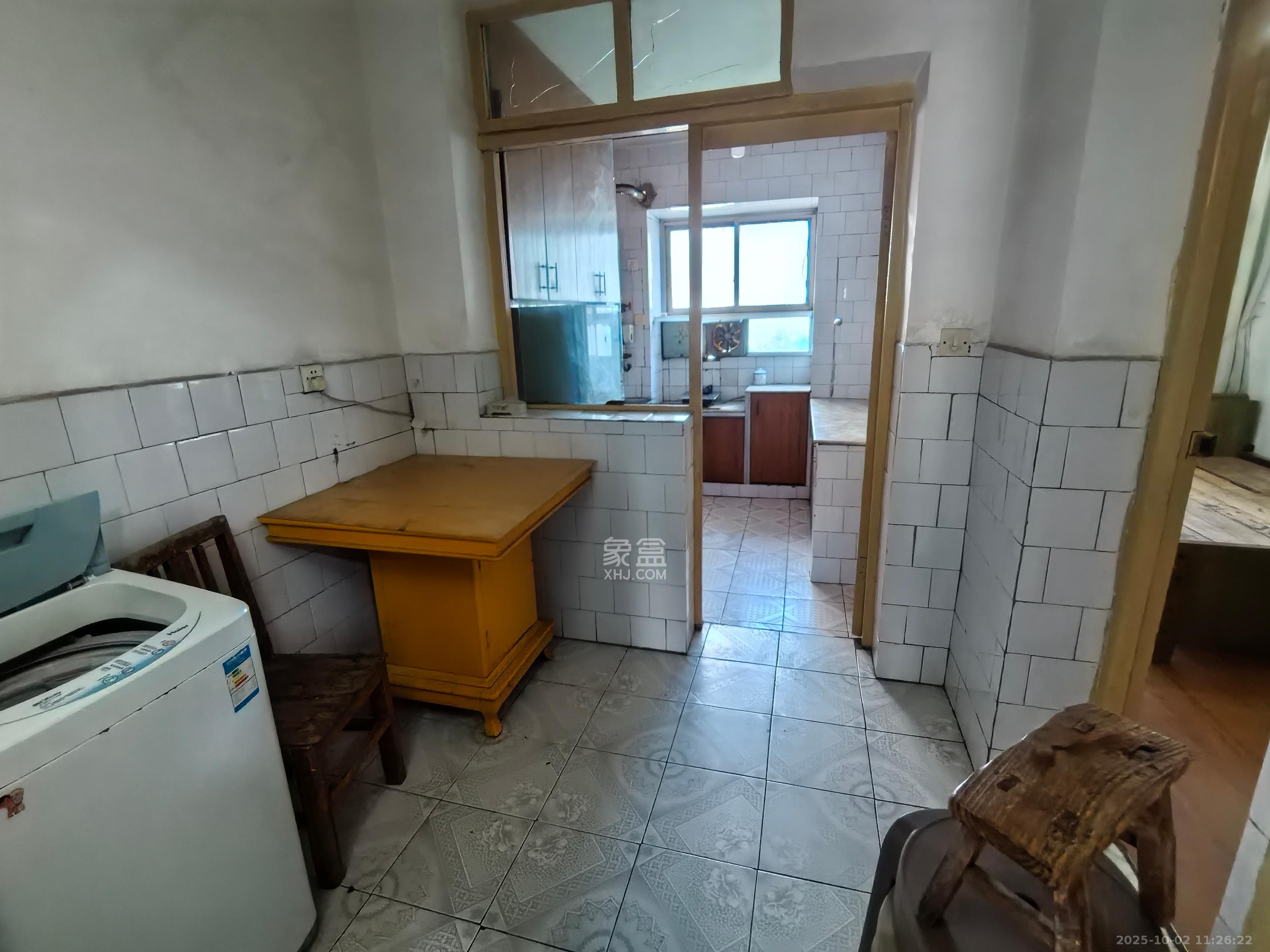 中建五局信和苑二区 2室1厅1卫 1100.0元/月 中建五局信和苑二区 2室1厅1卫 1100.0元/月室内图