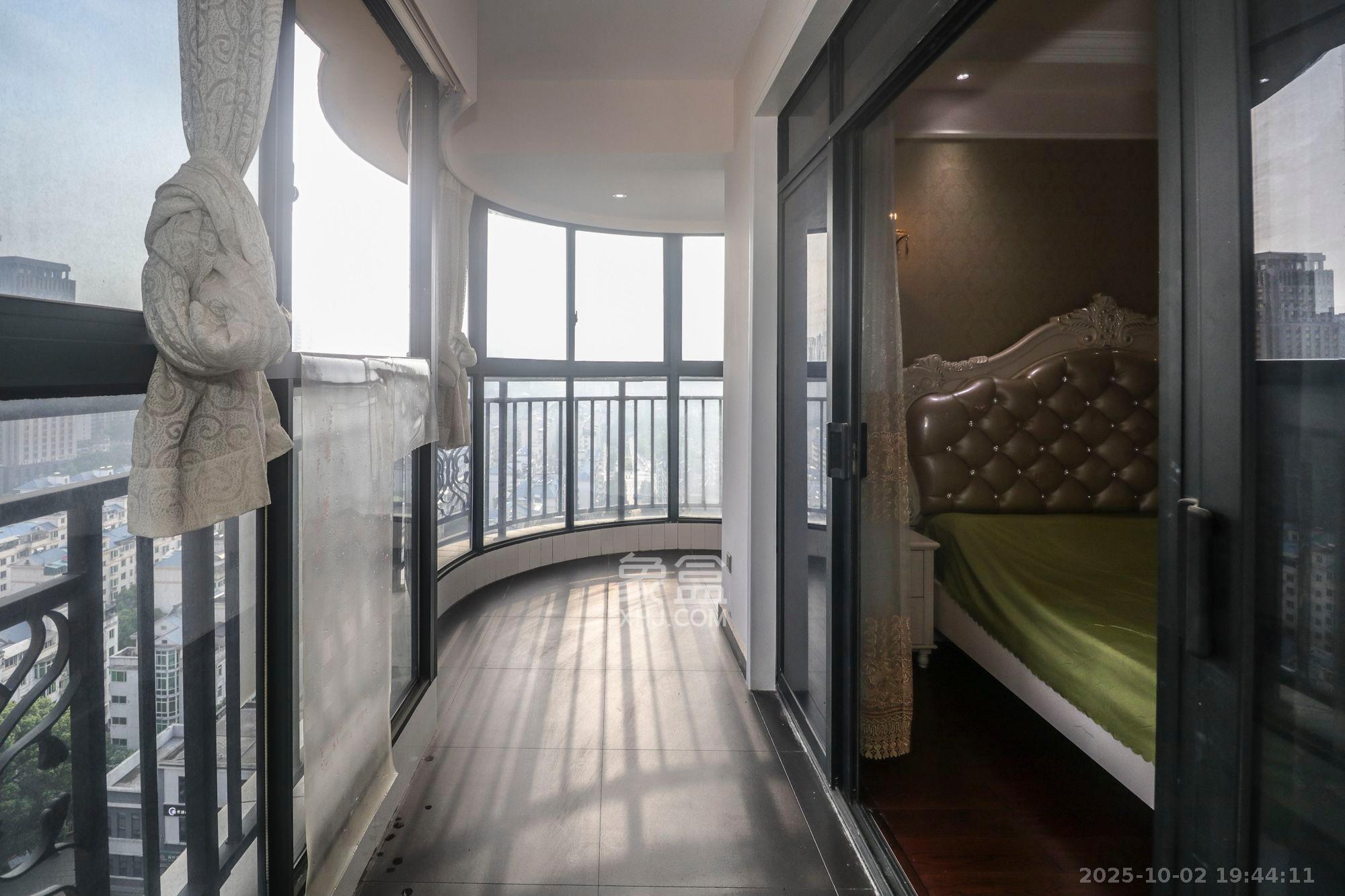 永祺西京 4室2厅1卫 3800.0元/月 永祺西京 4室2厅1卫 3800.0元/月室内图