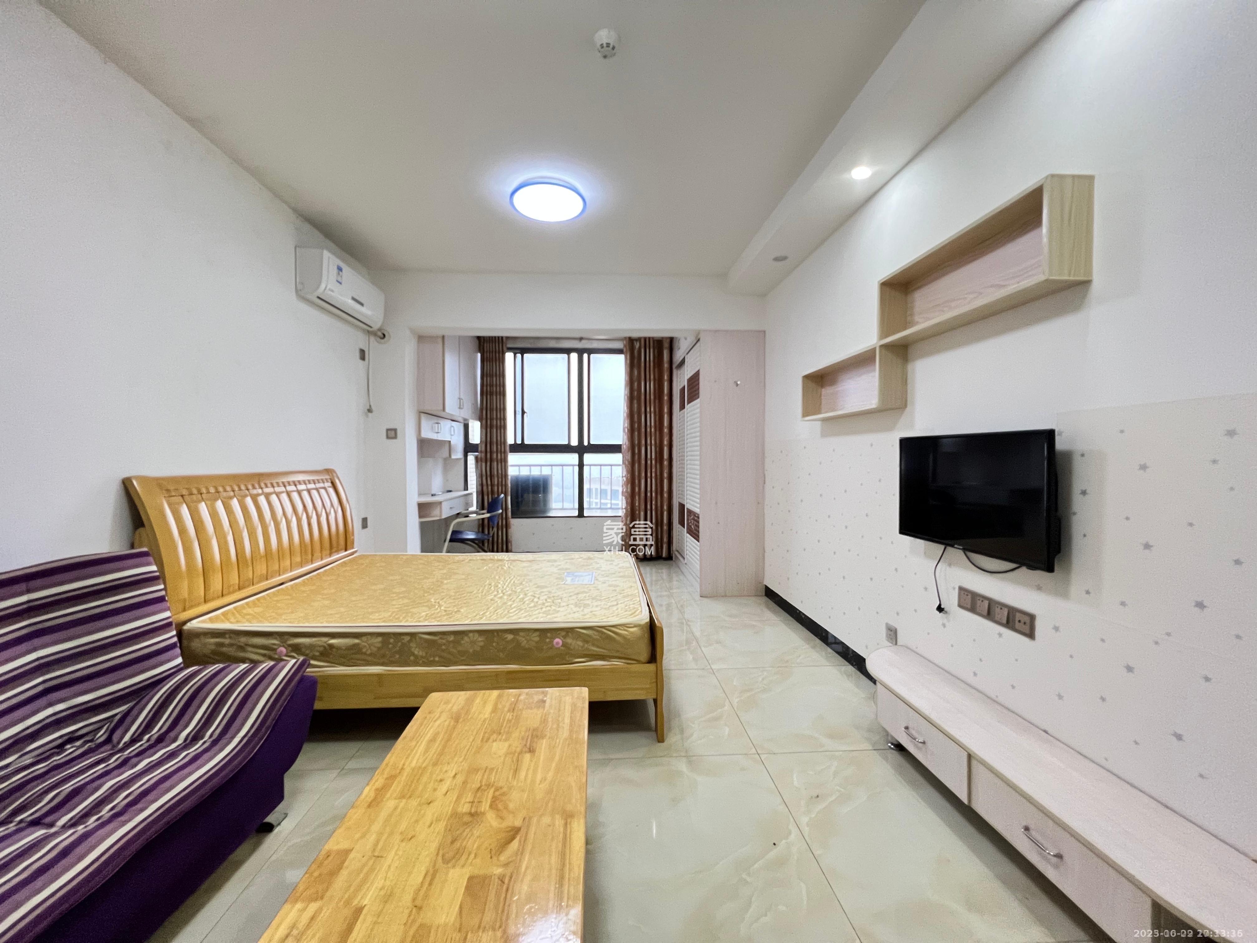 保利麓谷林语I区  1室1厅1卫    1400.0元/月