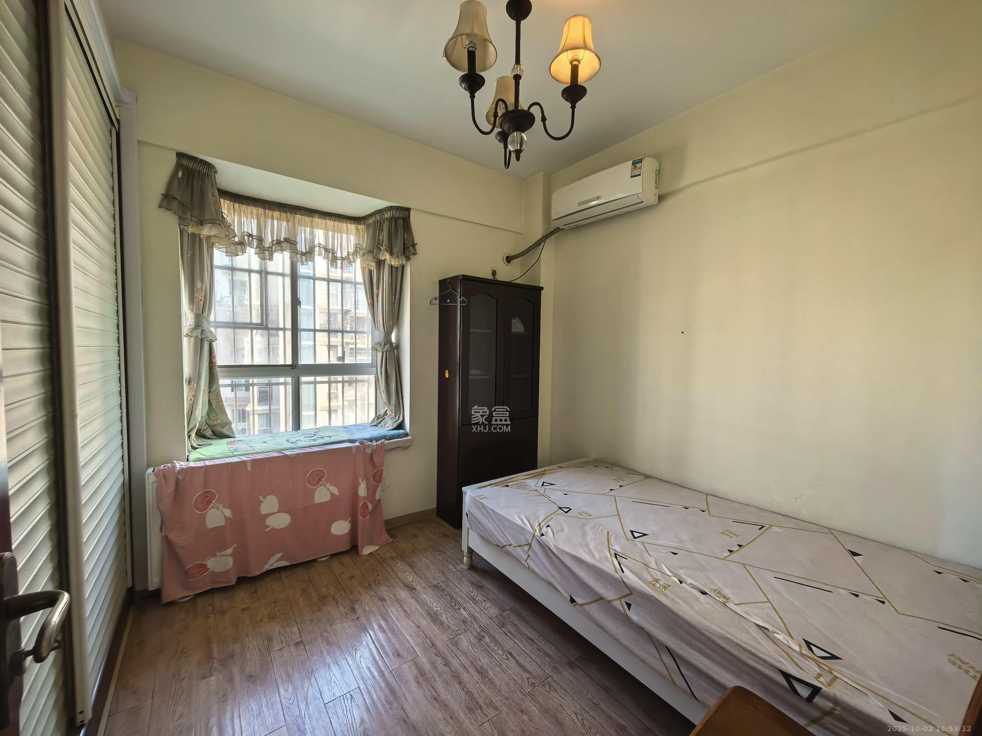 城市山水豪园（山水城市风景）  3室2厅1卫    2700.0元/月室内图