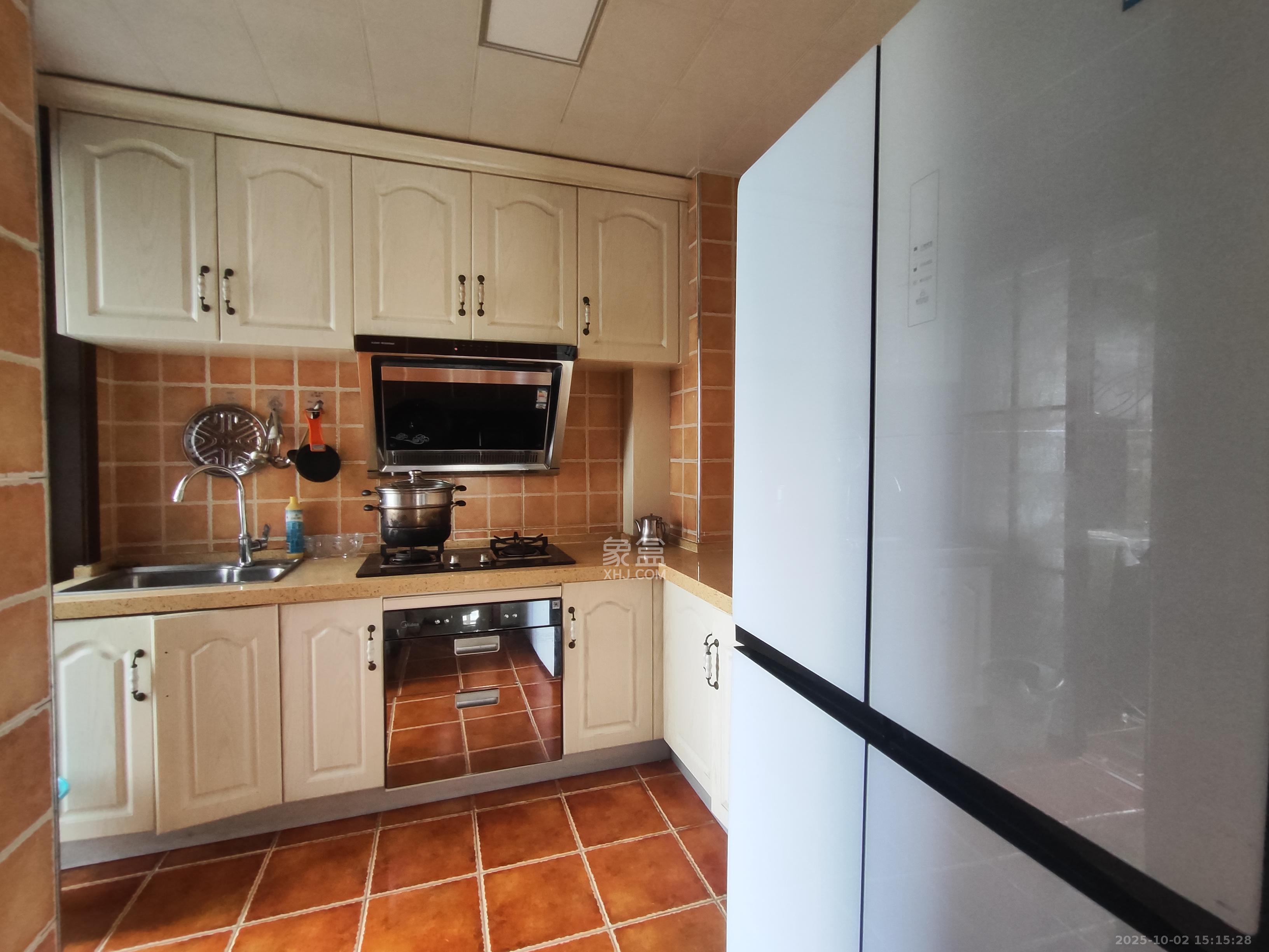 北辰三角洲E3区 3室2厅2卫 3700.0元/月 北辰三角洲E3区 3室2厅2卫 3700.0元/月室内图