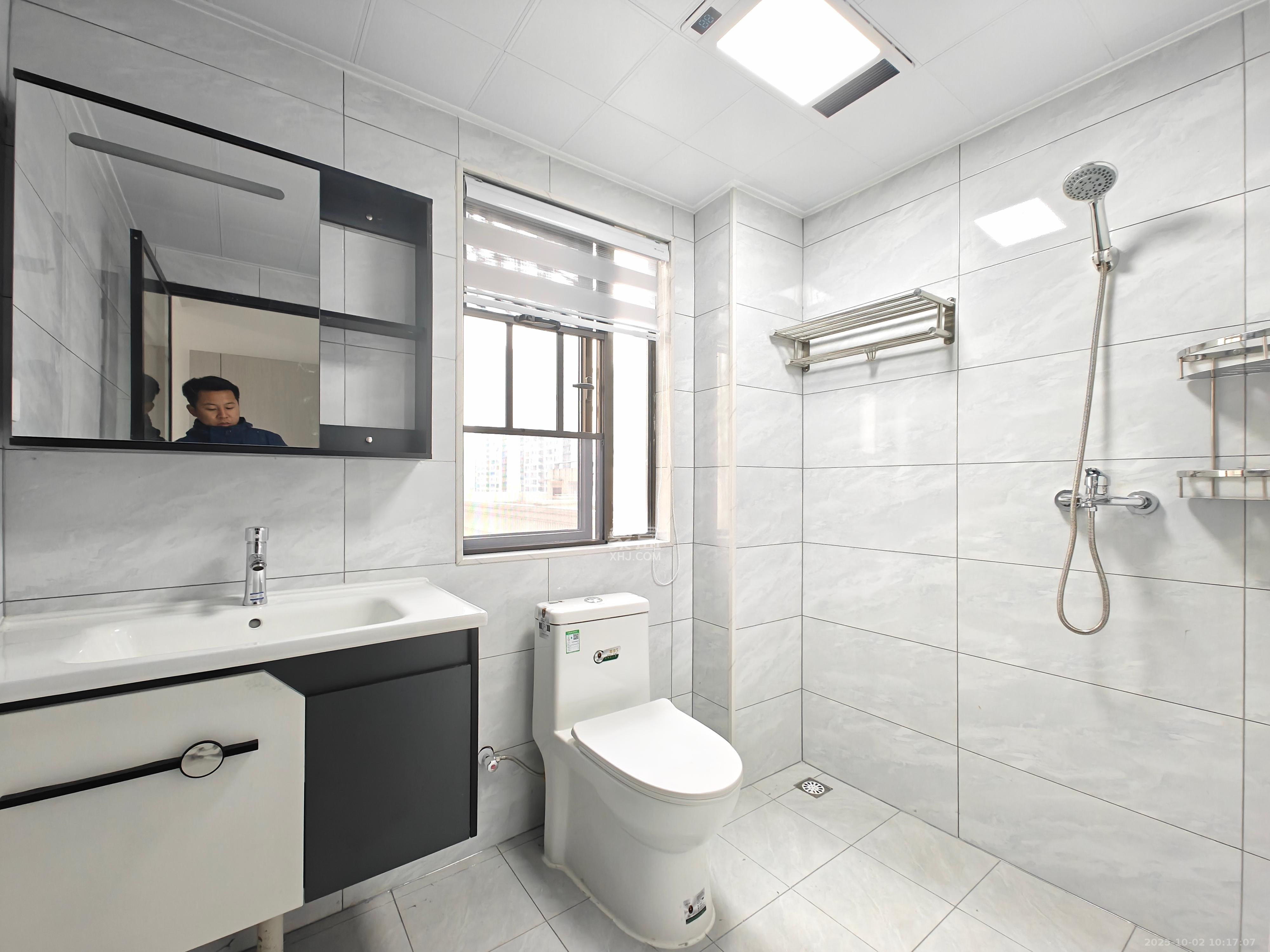 国欣向荣府 4室2厅2卫 3600.0元/月 国欣向荣府 4室2厅2卫 3600.0元/月室内图