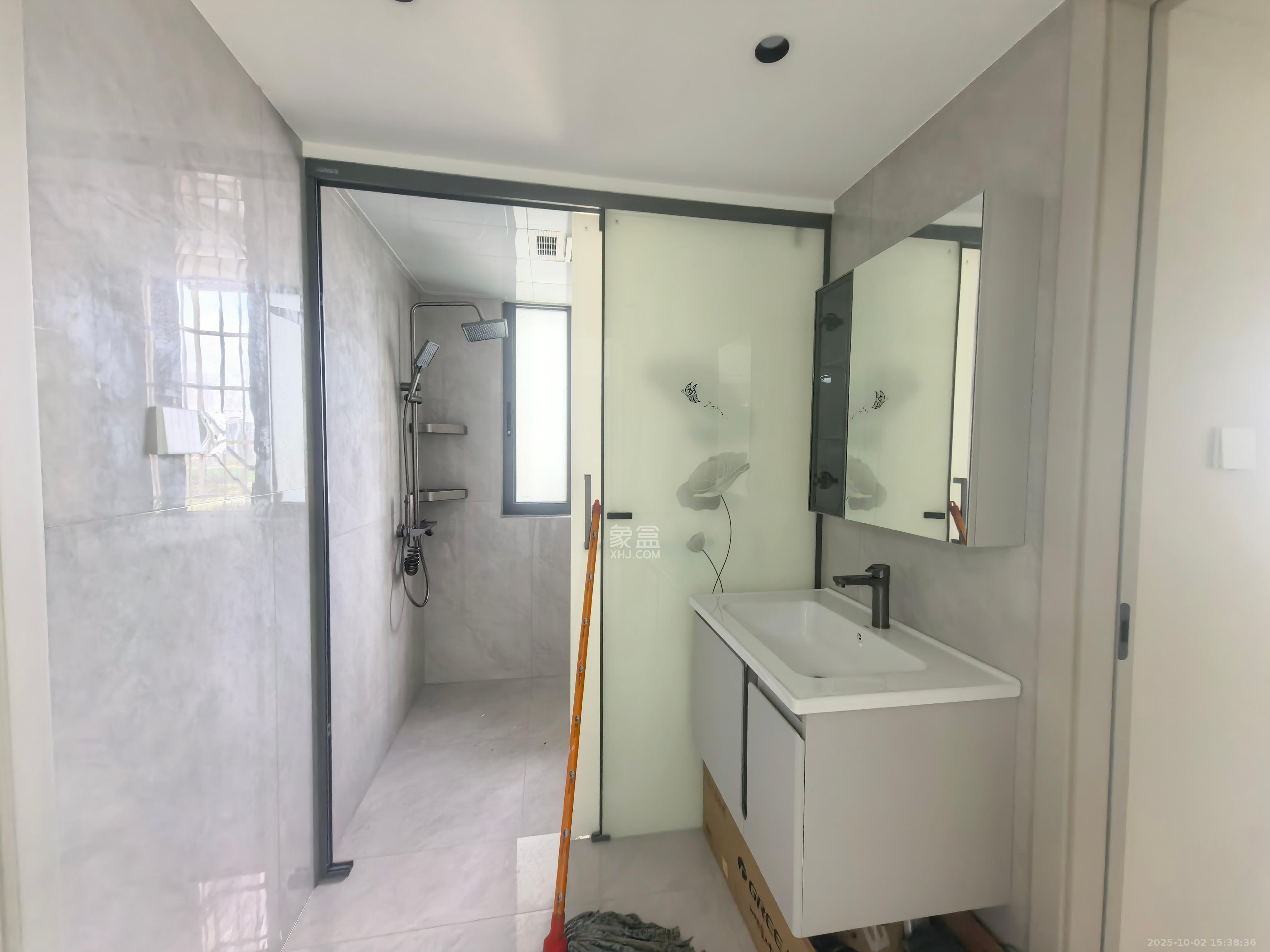 和景家园二期  2室2厅1卫    2100.0元/月室内图