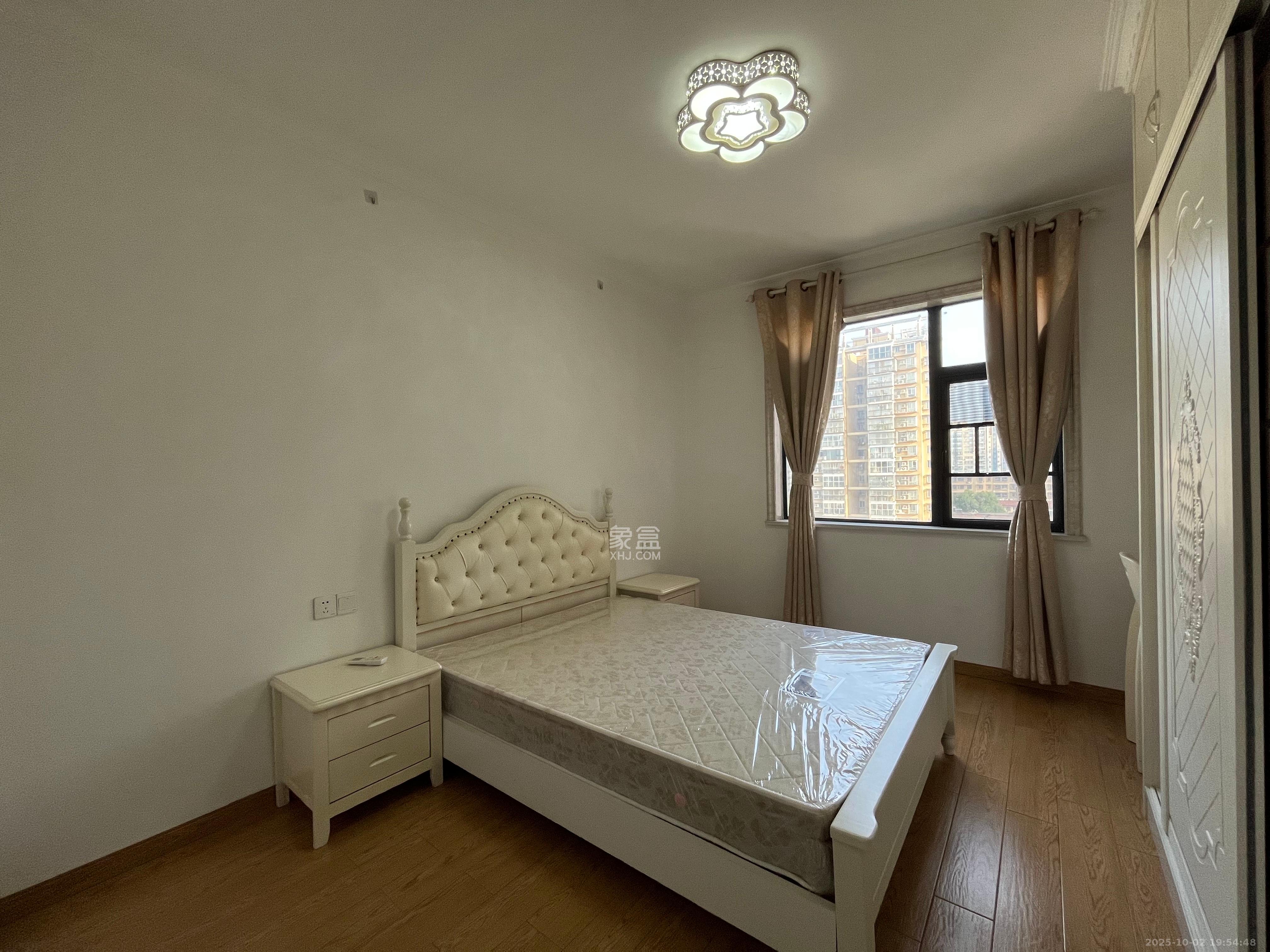 天悦鑫苑 3室2厅2卫 3300.0元/月 天悦鑫苑 3室2厅2卫 3300.0元/月室内图