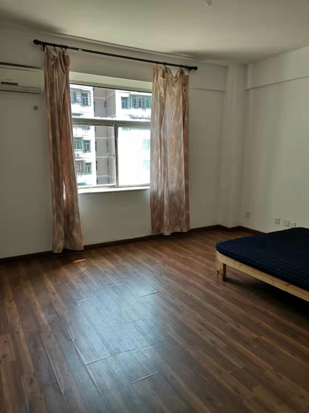 玉兰园 4室2厅2卫 2100.0元/月 玉兰园 4室2厅2卫 2100.0元/月室内图