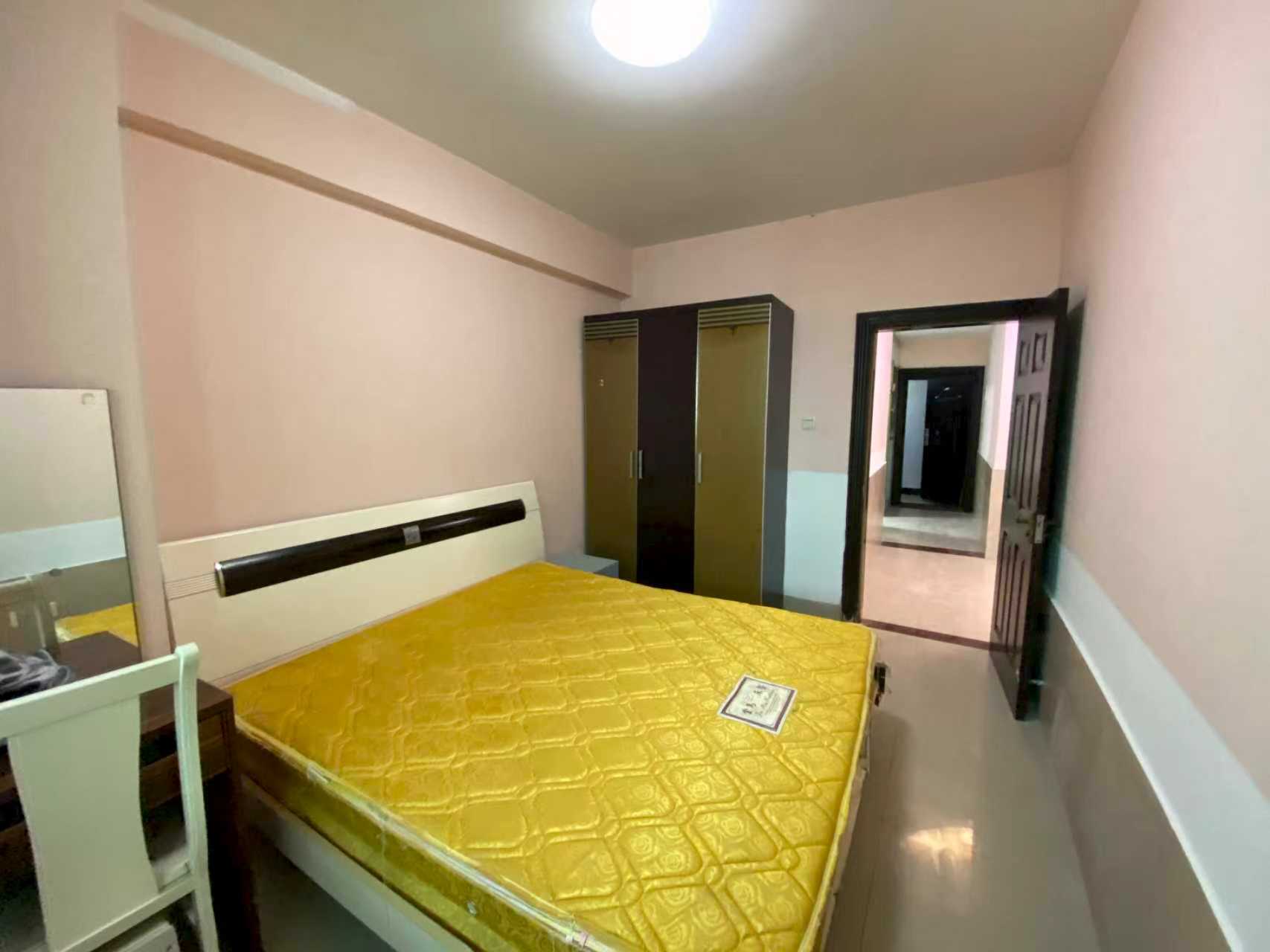 华贸大厦(华贸花苑) 2室1厅1卫 2200.0元/月 华贸大厦(华贸花苑) 2室1厅1卫 2200.0元/月室内图