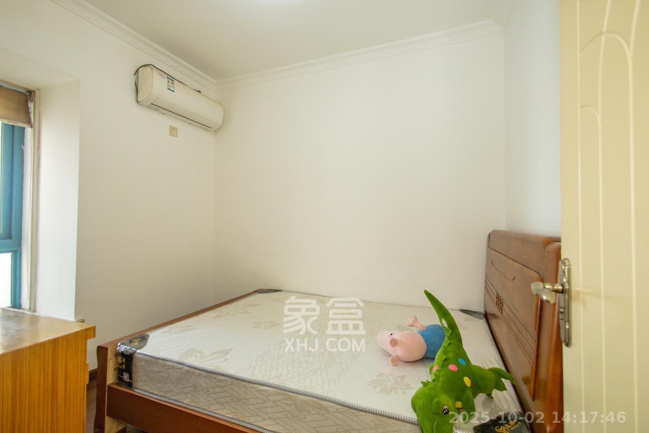 蝴蝶谷  3室2厅1卫   1800.00元/月室内图
