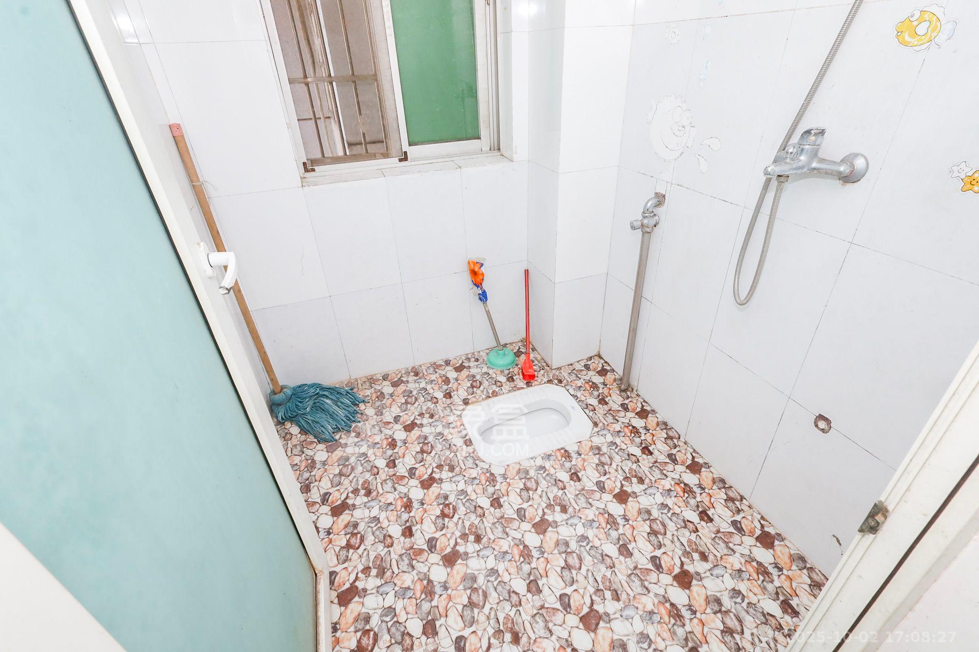 好家园  2室2厅1卫    1600.0元/月室内图