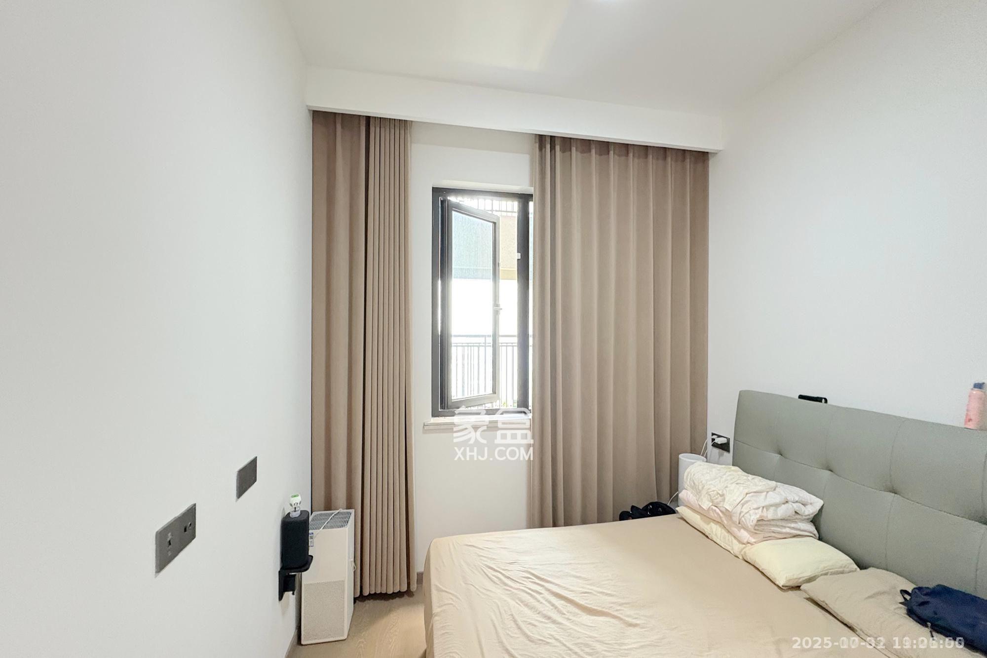 世茂璀璨风华 3室2厅2卫 5000.0元/月 世茂璀璨风华 3室2厅2卫 5000.0元/月室内图