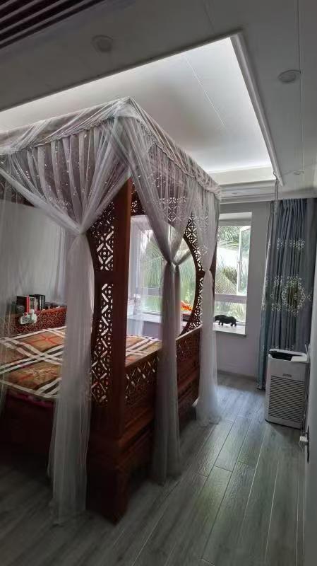 绿地海长流四期(绿地福邸) 4室2厅2卫 285.0万 绿地海长流四期(绿地福邸) 4室2厅2卫 285.0万客厅