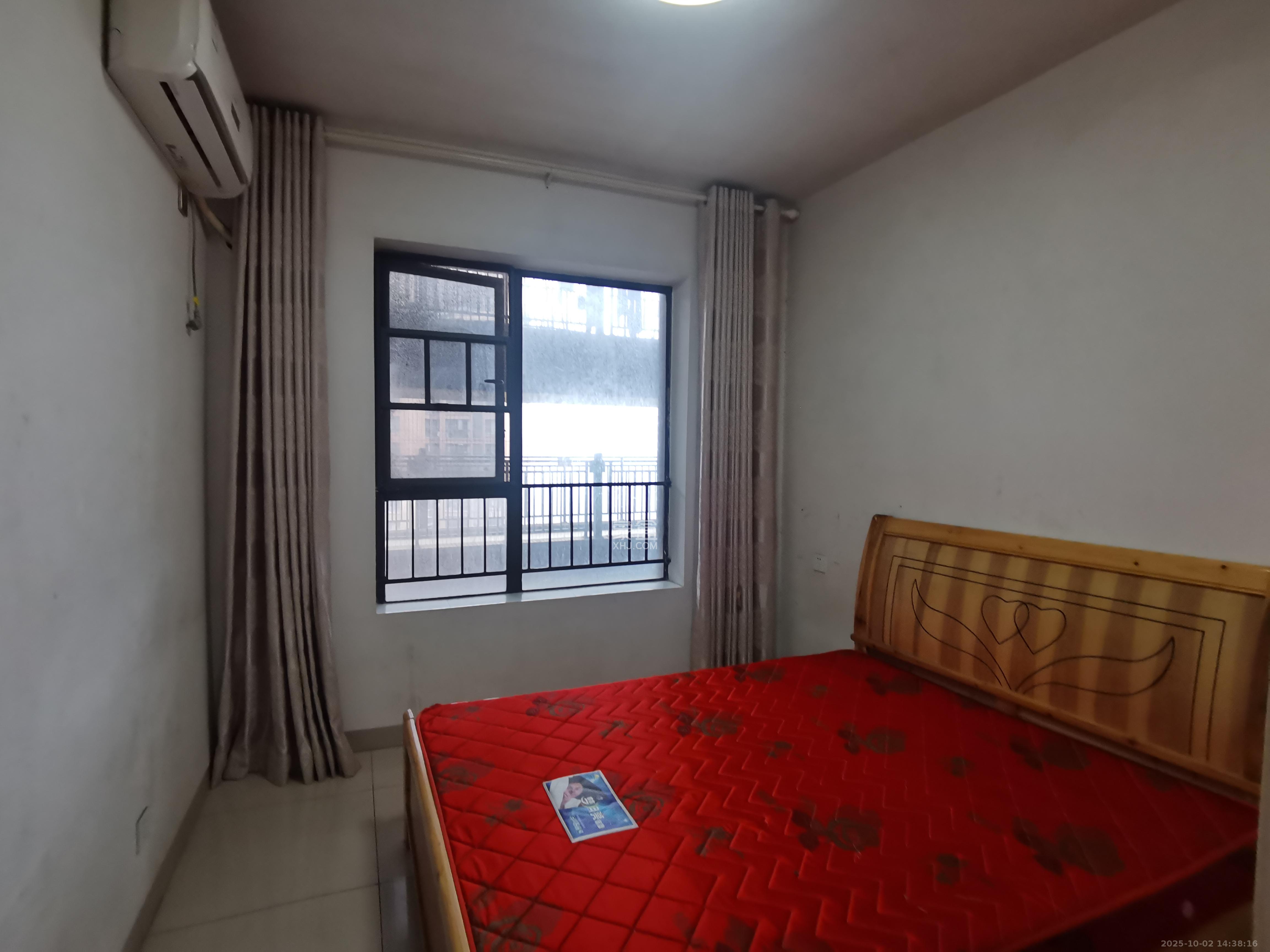 三一街区 3室2厅1卫 2000.0元/月 三一街区 3室2厅1卫 2000.0元/月室内图