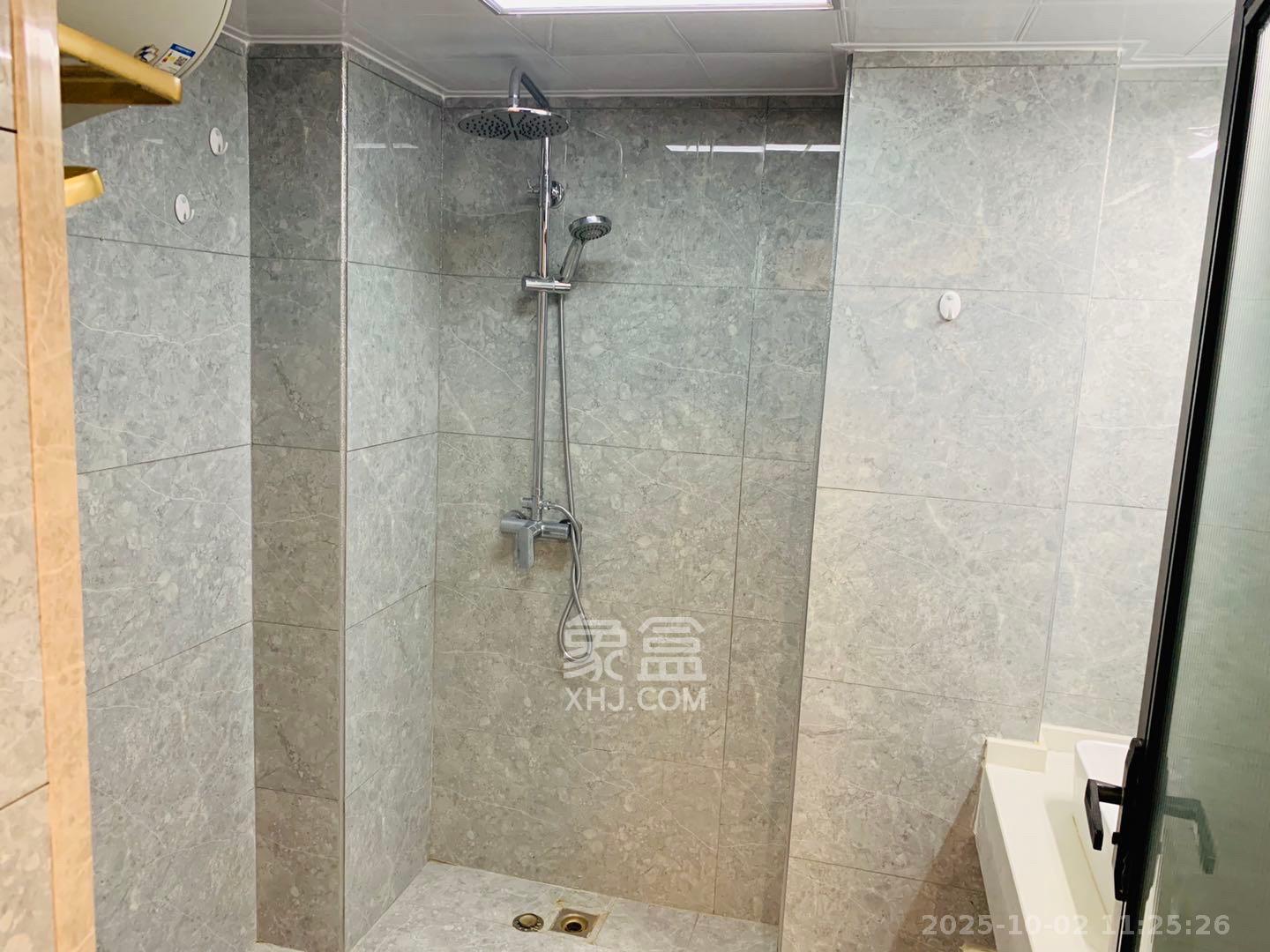 裕天国际商汇中心 1室1厅1卫 1800.0元/月 裕天国际商汇中心 1室1厅1卫 1800.0元/月室内图