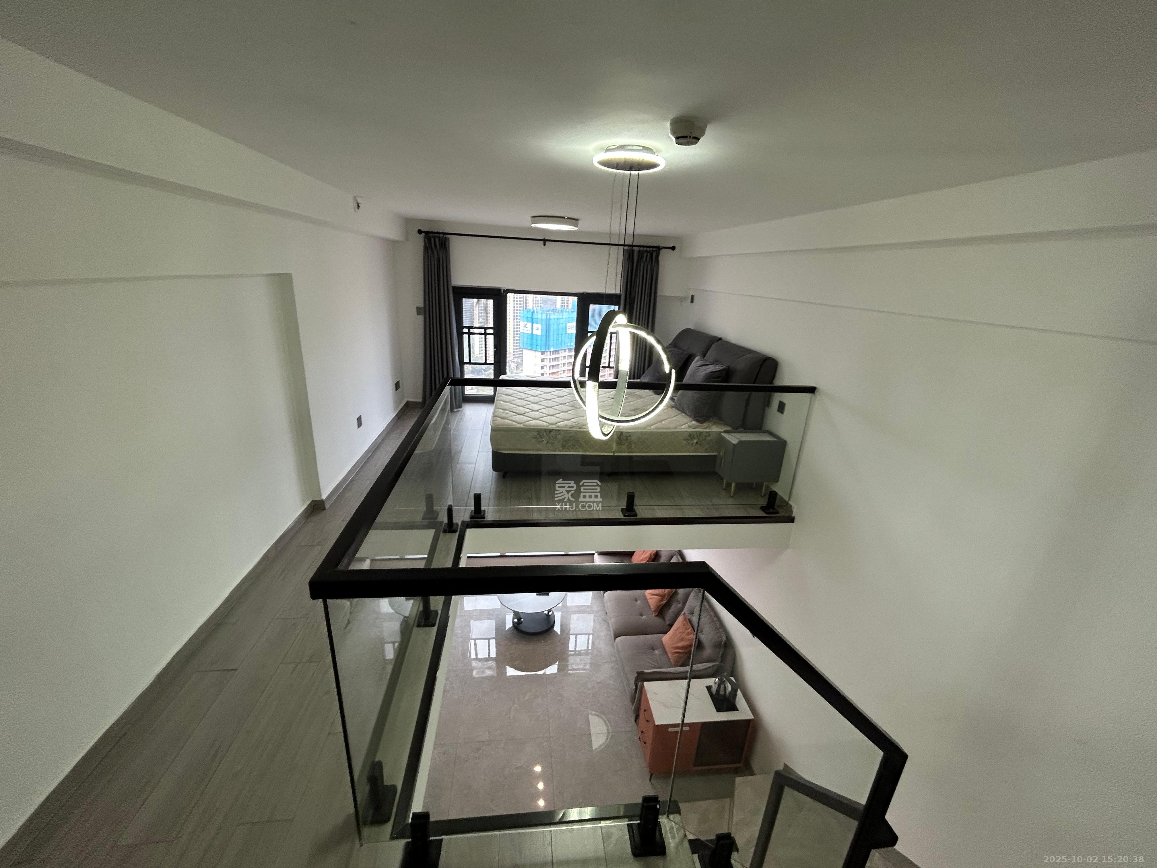 藏珑湖上公馆 2室1厅1卫 2300.0元/月 藏珑湖上公馆 2室1厅1卫 2300.0元/月室内图