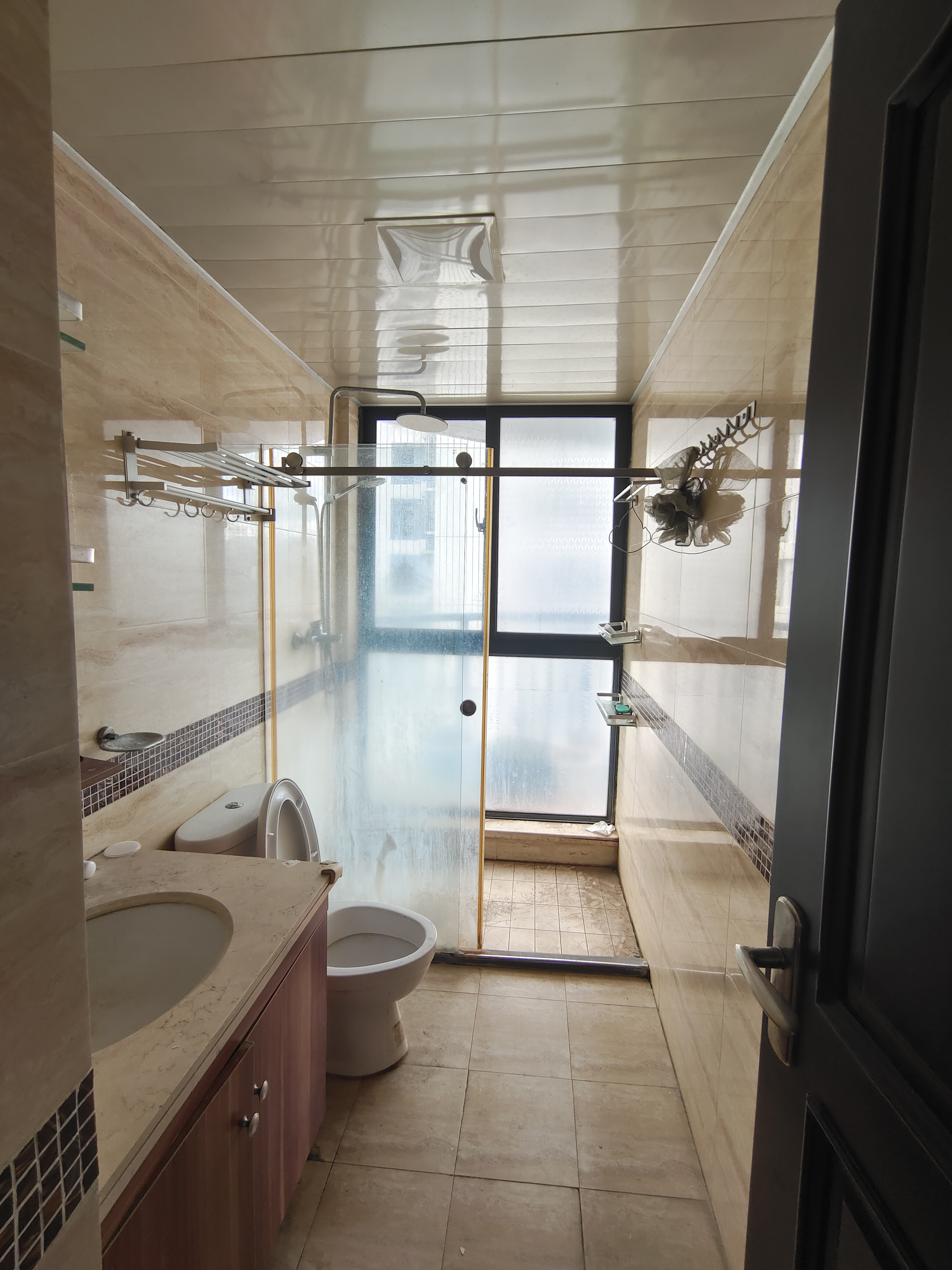 椰岛广场 3室2厅1卫 3000.0元/月 椰岛广场 3室2厅1卫 3000.0元/月室内图