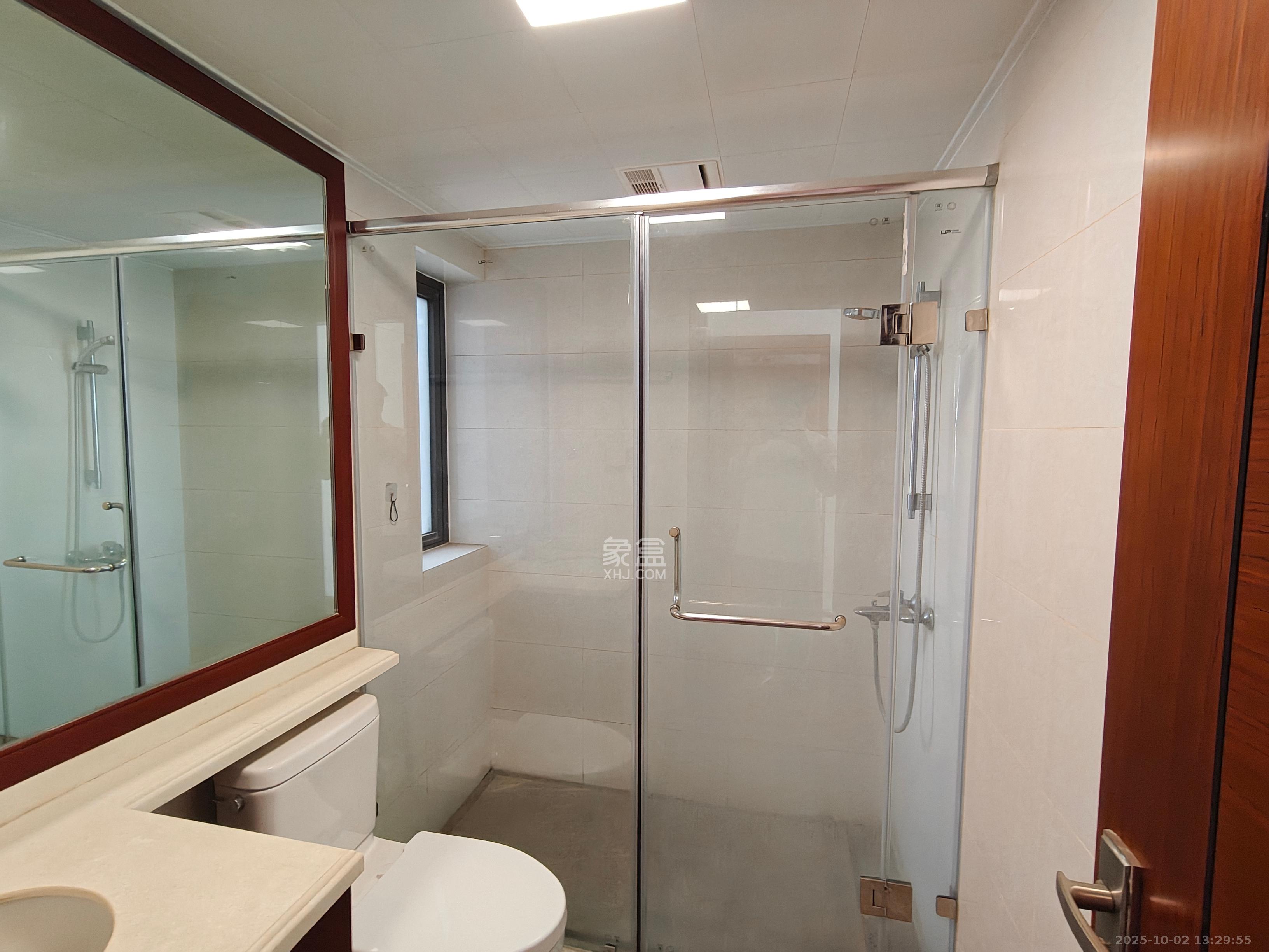 中海新城熙岸(中信新城五期) 3室2厅2卫 2000.0元/月 中海新城熙岸(中信新城五期) 3室2厅2卫 2000.0元/月室内图