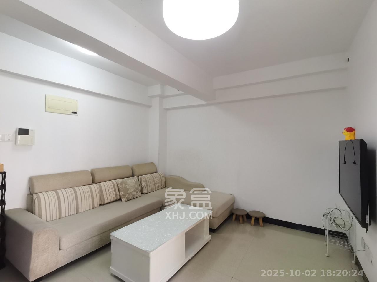 中建芙蓉嘉苑 2室1厅1卫 1600.0元/月 中建芙蓉嘉苑 2室1厅1卫 1600.0元/月室内图