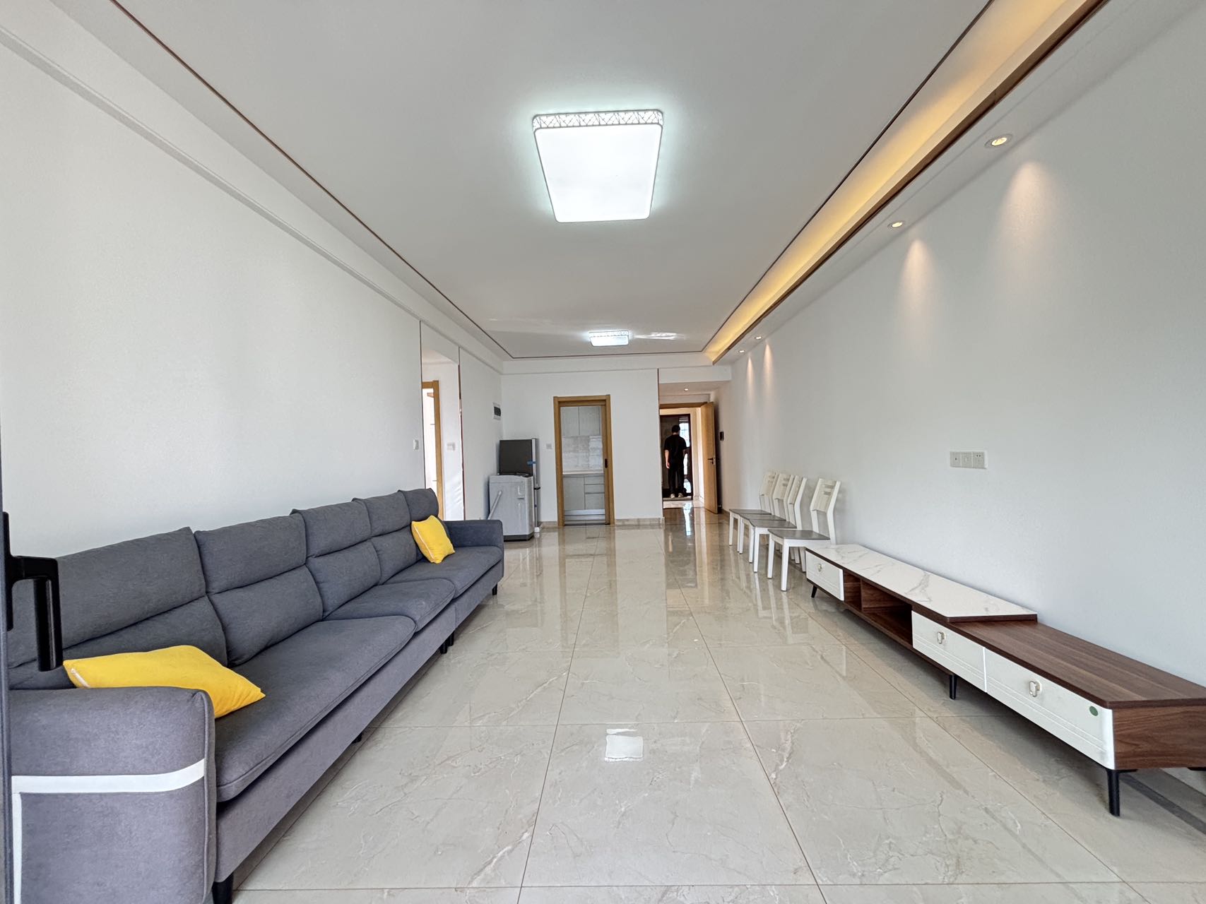 伊泰天骄三期  1室0厅0卫    125.0万 伊泰天骄三期  1室0厅0卫    125.0万室内图