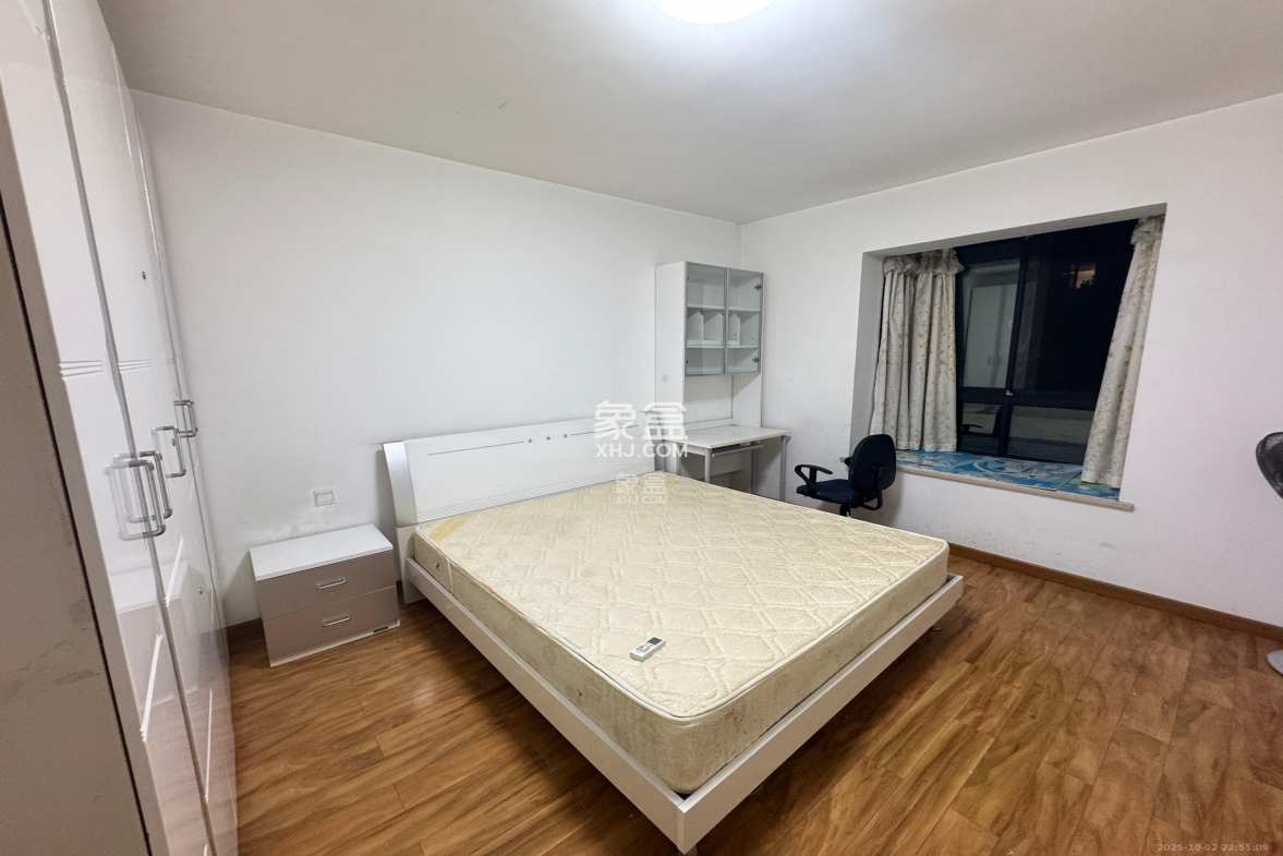 三江花中城  1室0厅0卫    2000.0元/月 三江花中城  1室0厅0卫    2000.0元/月室内图