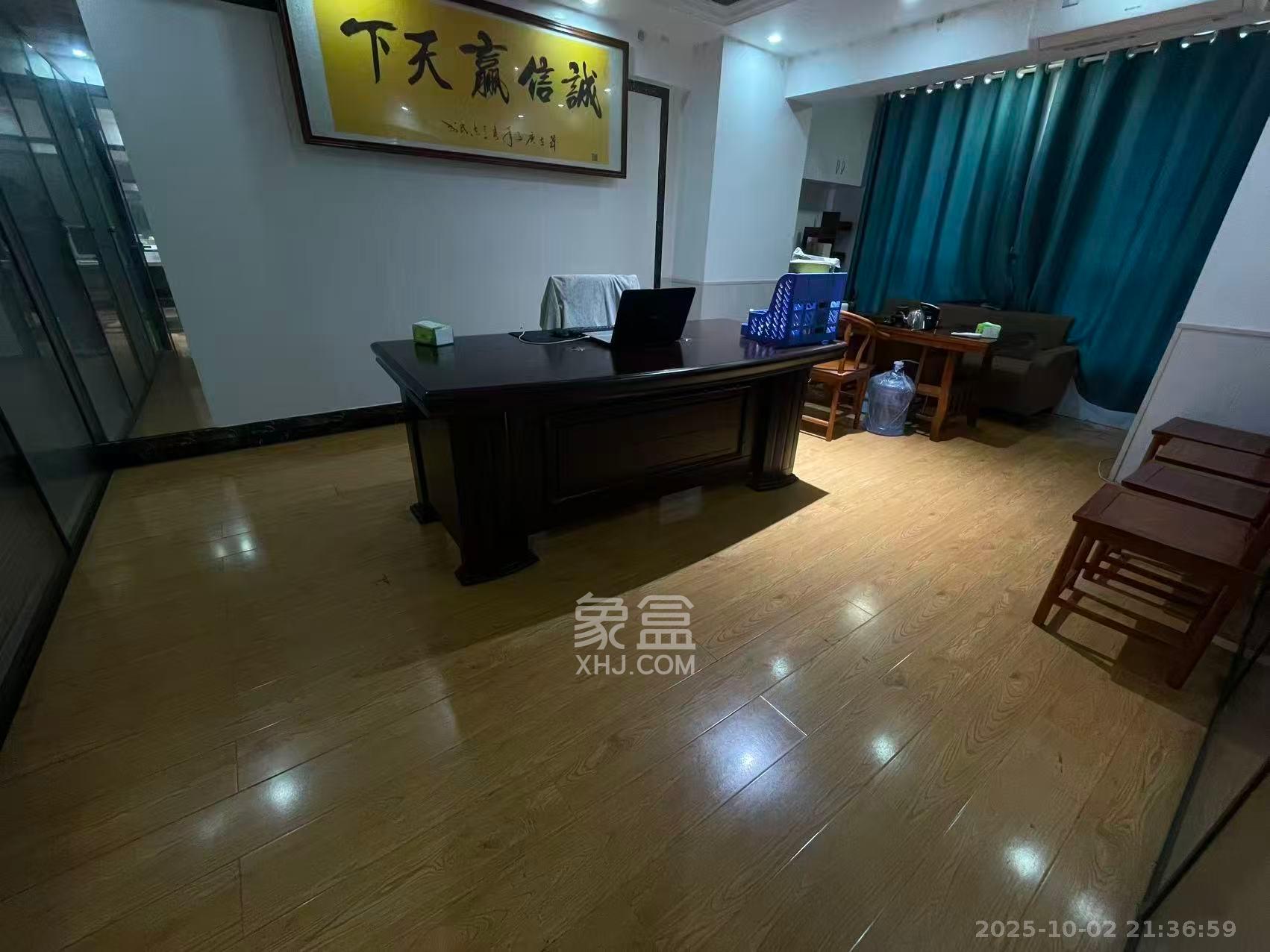 MOMA当代广场 1室1厅1卫 4300.0元/月 MOMA当代广场 1室1厅1卫 4300.0元/月室内图