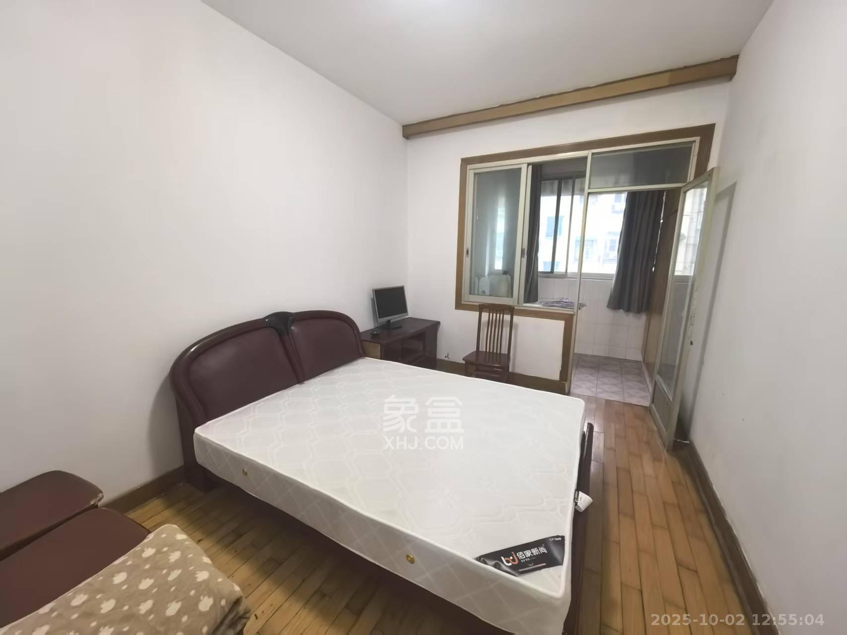 三湘小区  2室1厅1卫   1300.00元/月室内图