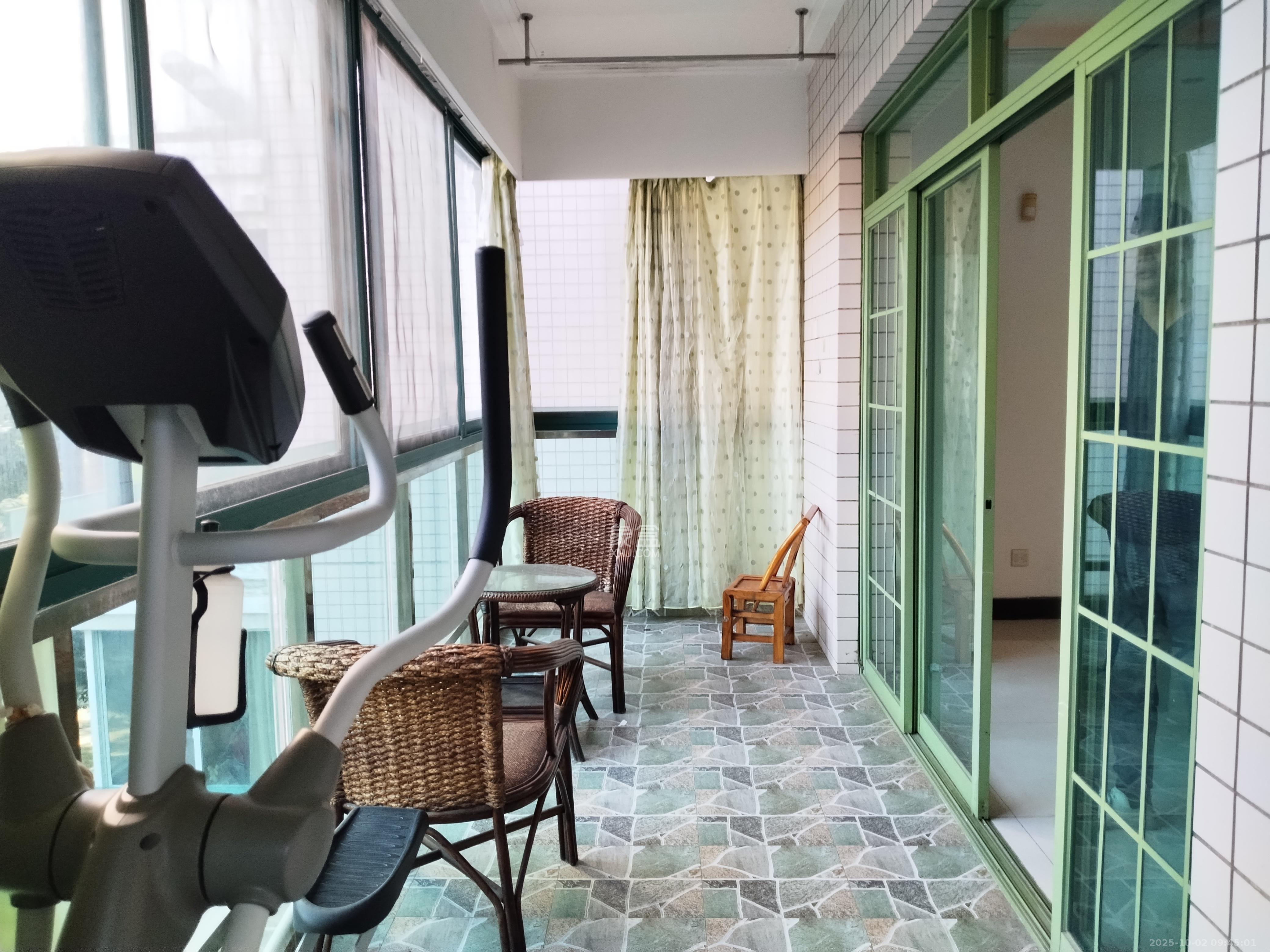 梦泽园 3室2厅2卫 4000.0元/月 梦泽园 3室2厅2卫 4000.0元/月室内图