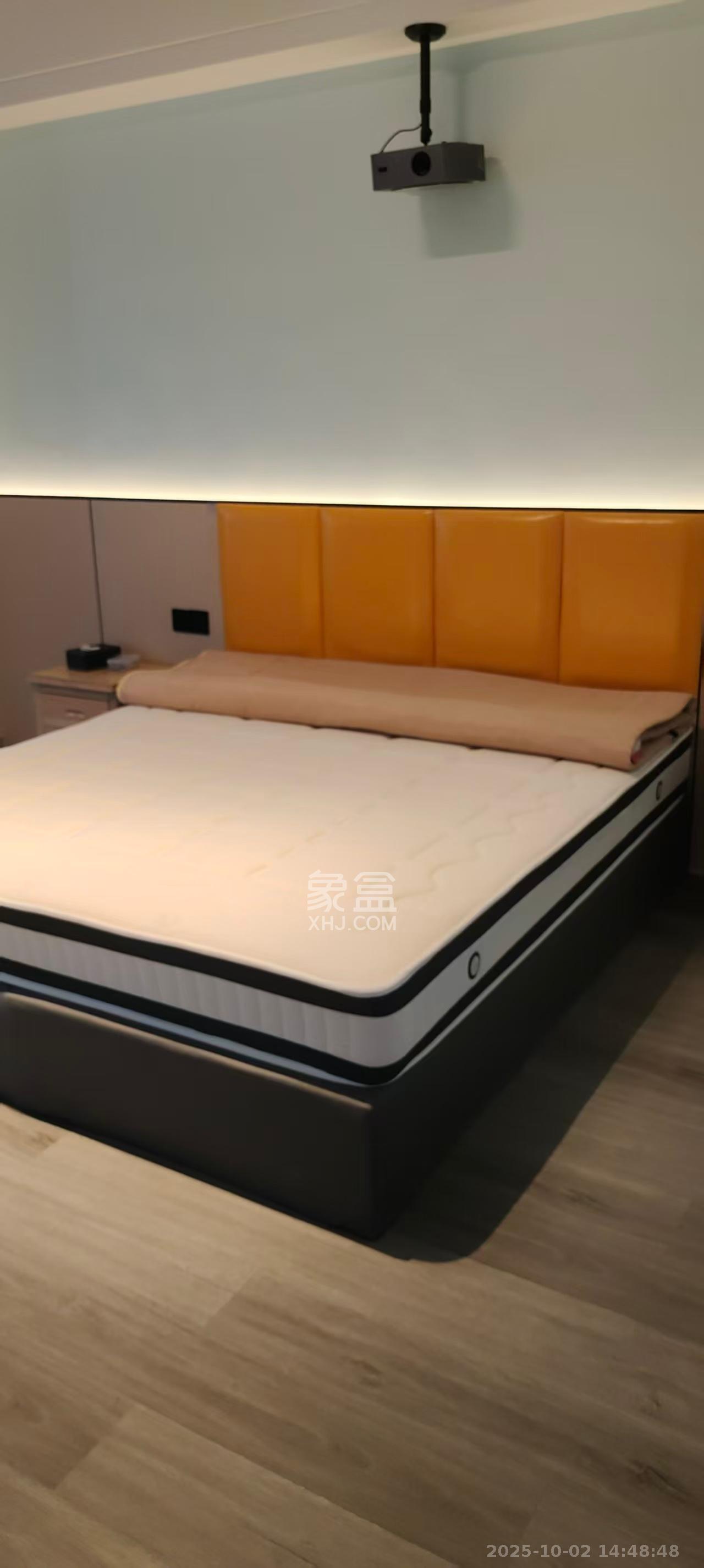 天元涉外景园B区 1室1厅1卫 1300.0元/月 天元涉外景园B区 1室1厅1卫 1300.0元/月室内图