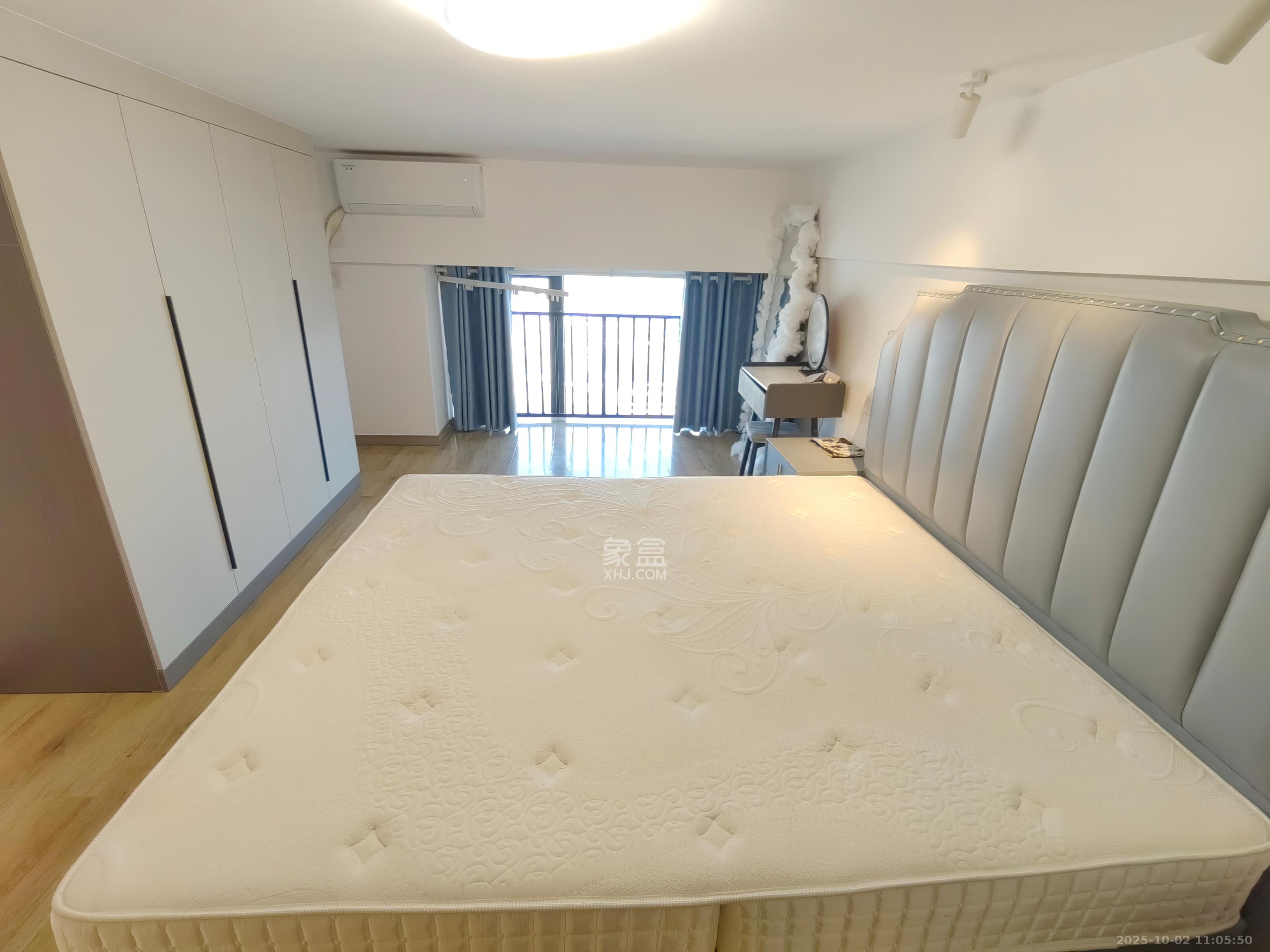 万润时光里  2室1厅1卫    2300.0元/月室内图