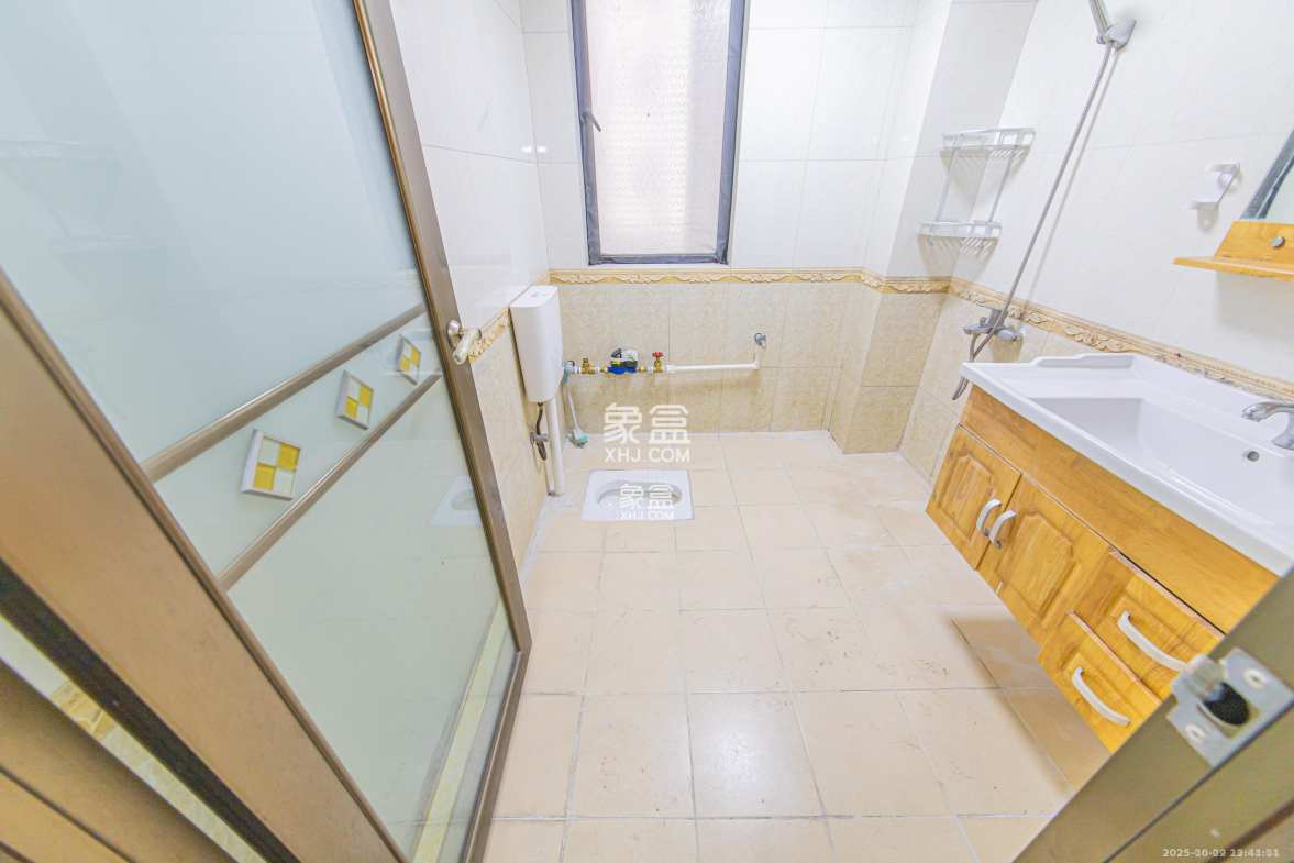 保利花园 2室2厅1卫 2200.0元/月 保利花园 2室2厅1卫 2200.0元/月室内图