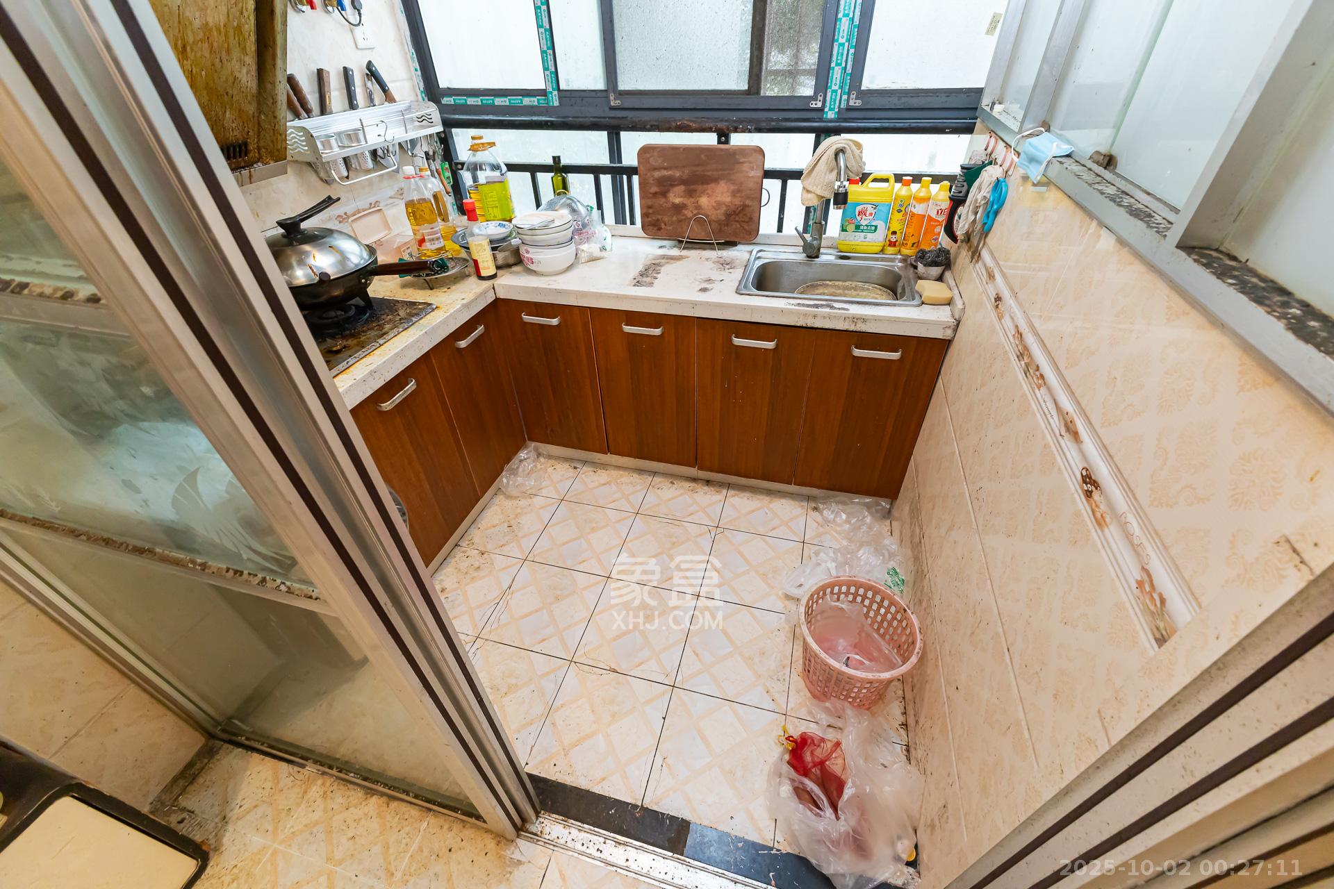 浩龙音乐界  2室2厅2卫    49.0万厨房