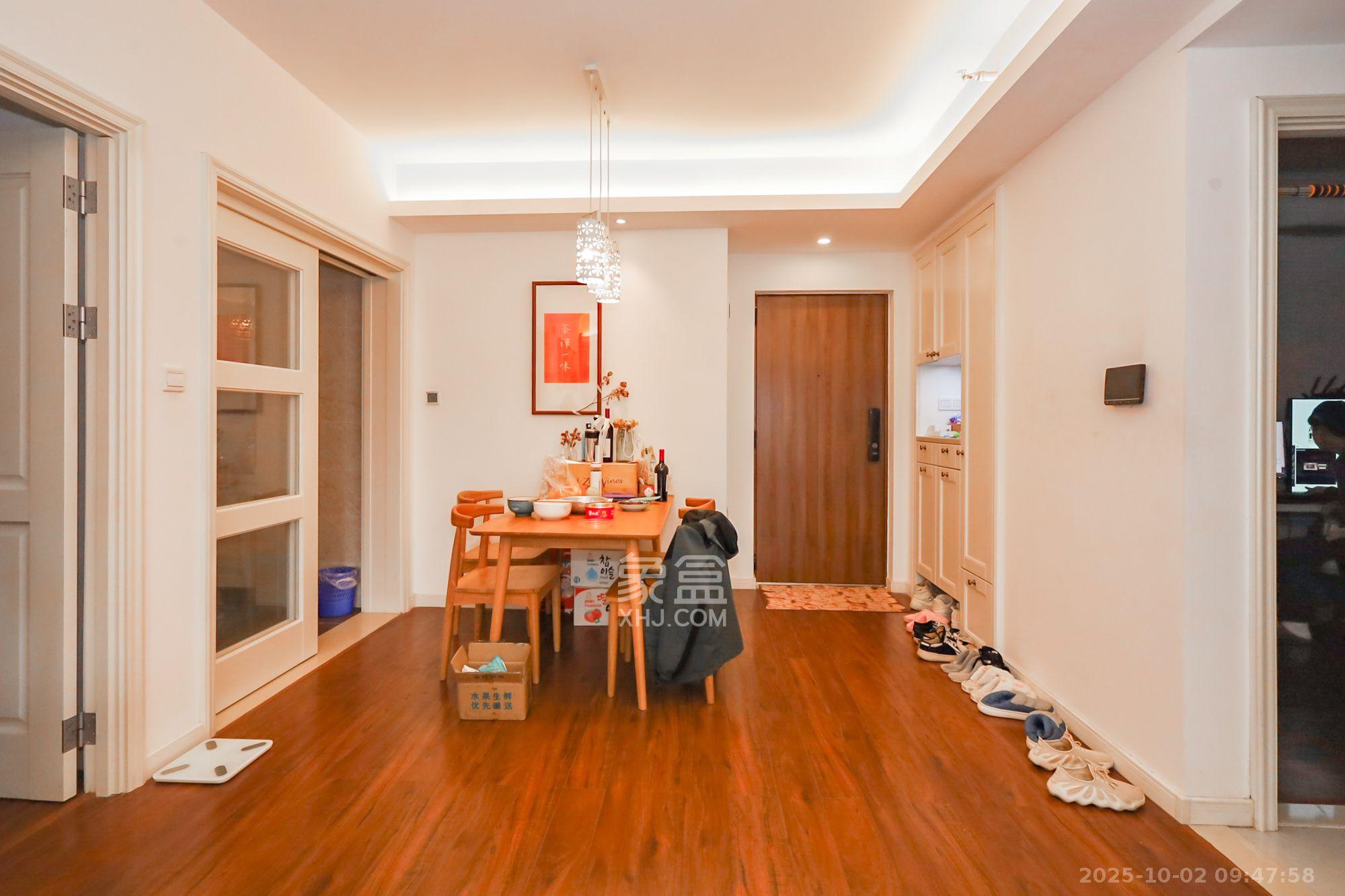 万科里金域国际  3室2厅2卫    3600.0元/月室内图