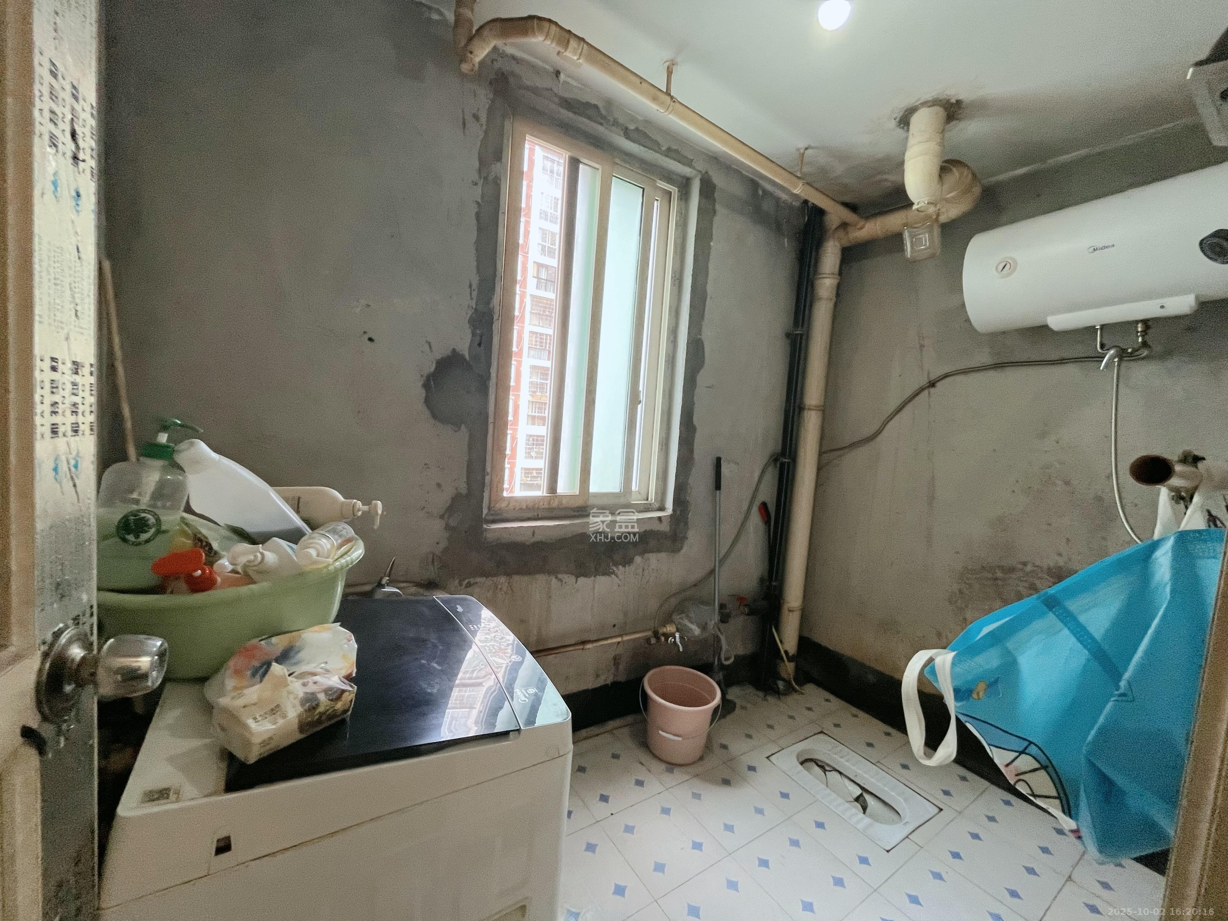 彩都公寓 1室1厅1卫 950.0元/月 彩都公寓 1室1厅1卫 950.0元/月室内图