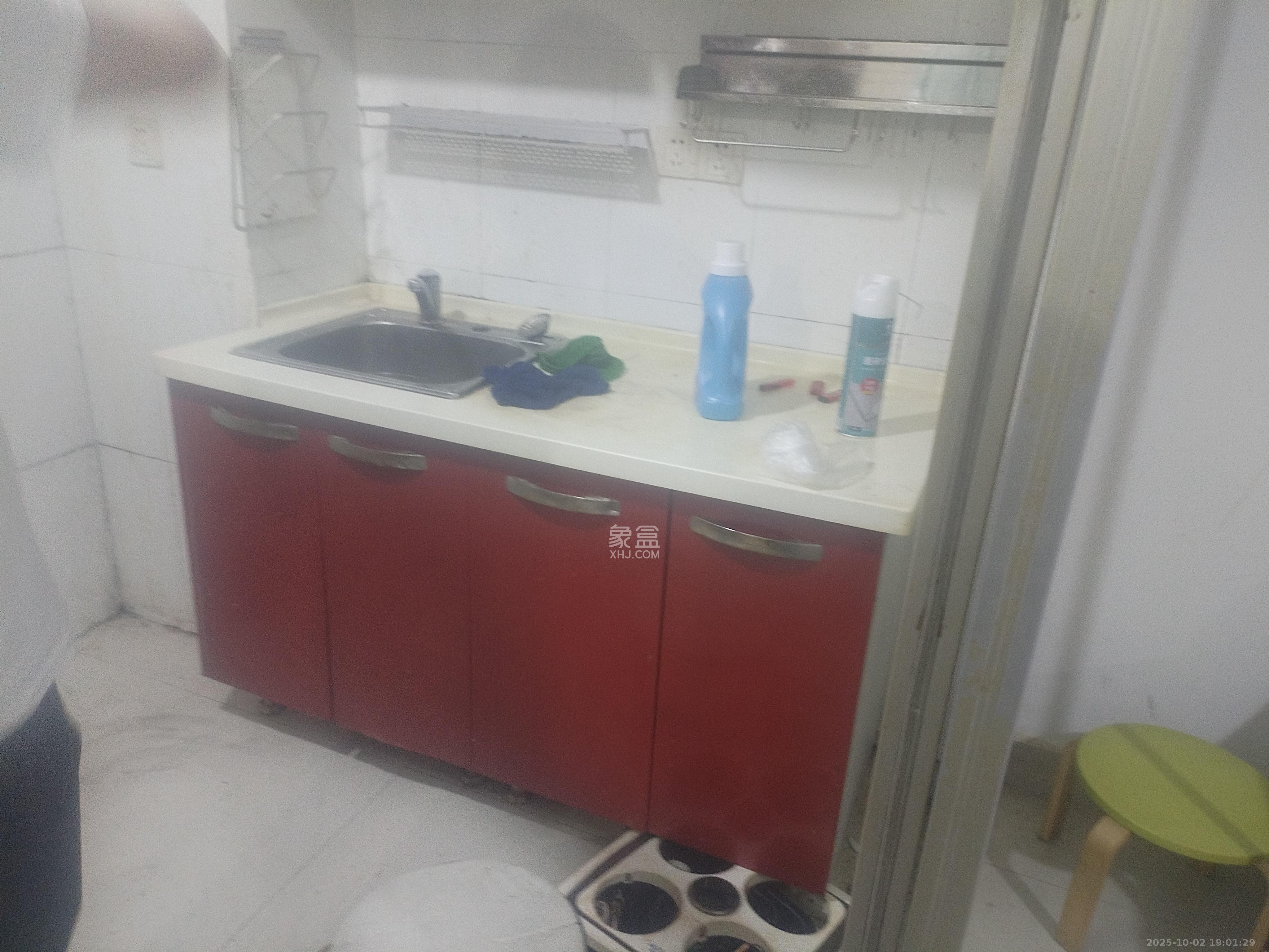 巧克力空间（建鸿达现代大厦）  1室1厅1卫   1500.00元/月室内图