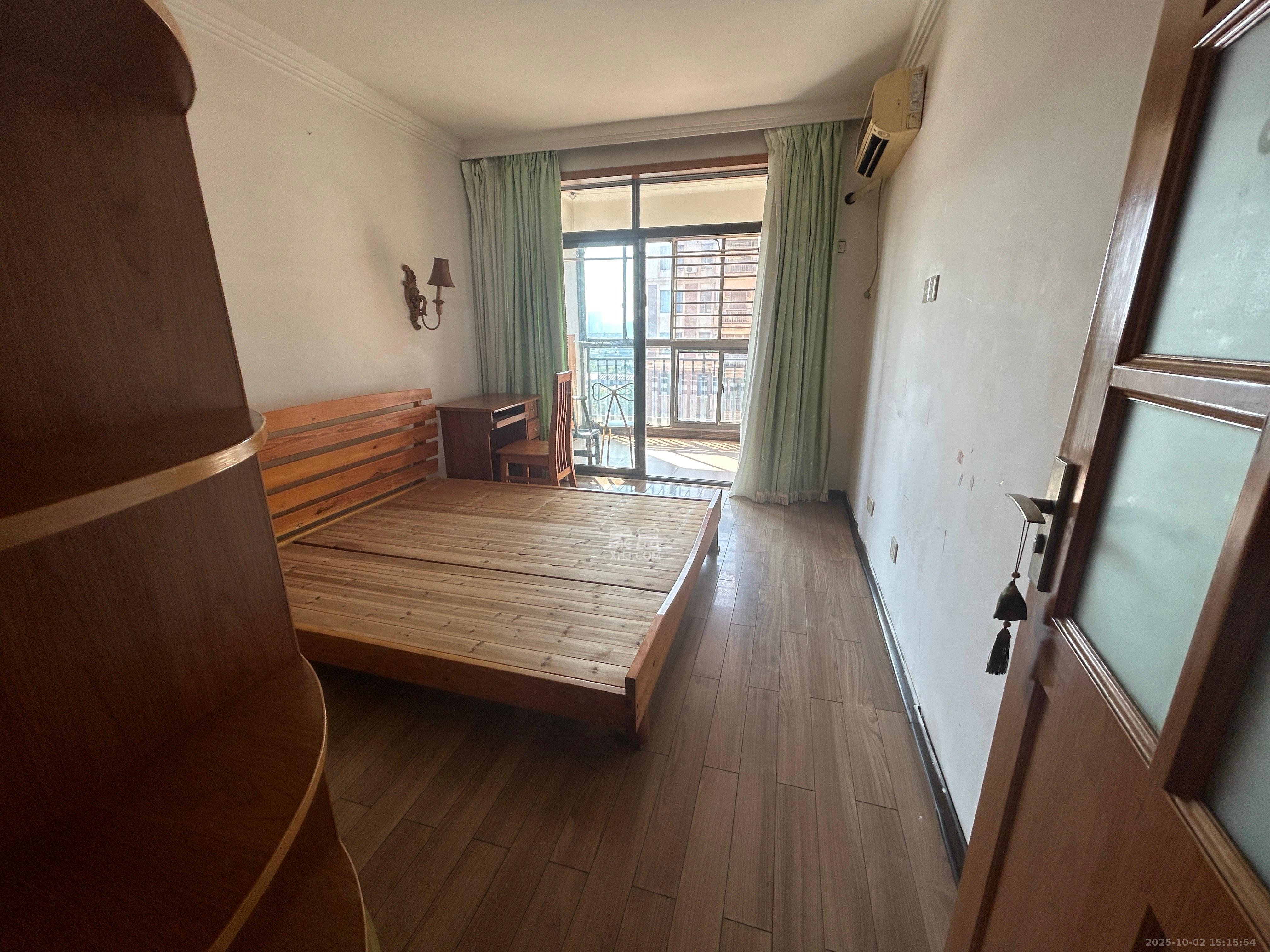 上海城小区 2室2厅1卫 1700.0元/月 上海城小区 2室2厅1卫 1700.0元/月室内图